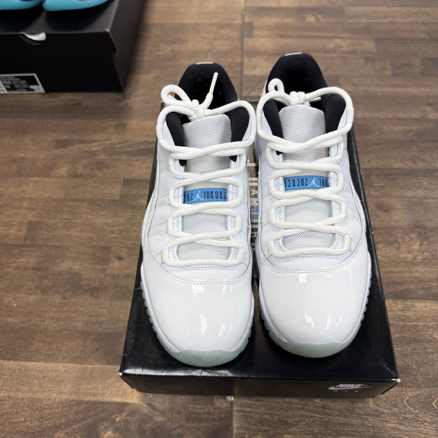 Legend Blue Jordan 11 Low (USED)
