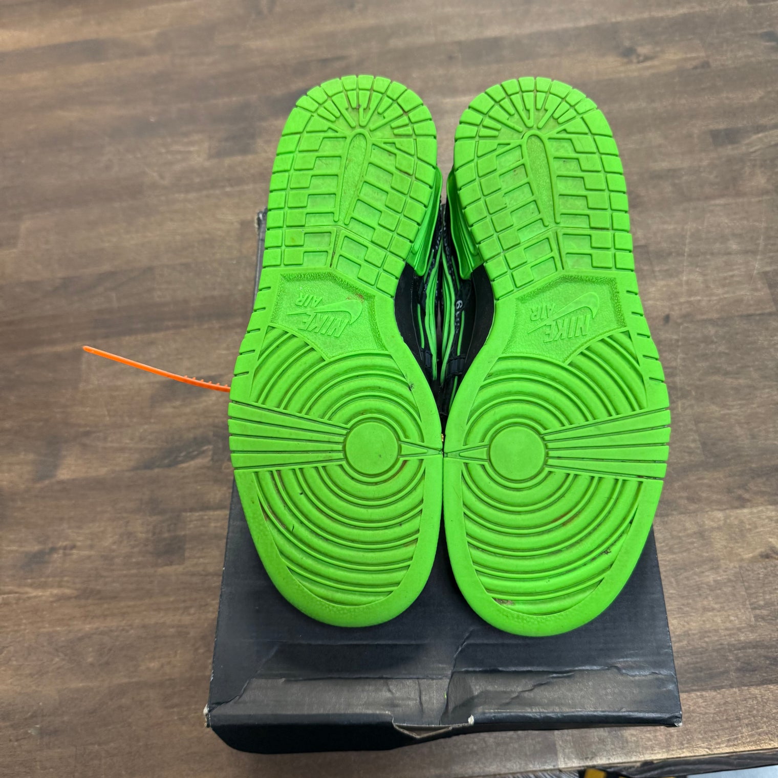 Nike Dunk Low Off-White Green Strike (USED,Replacement Box)