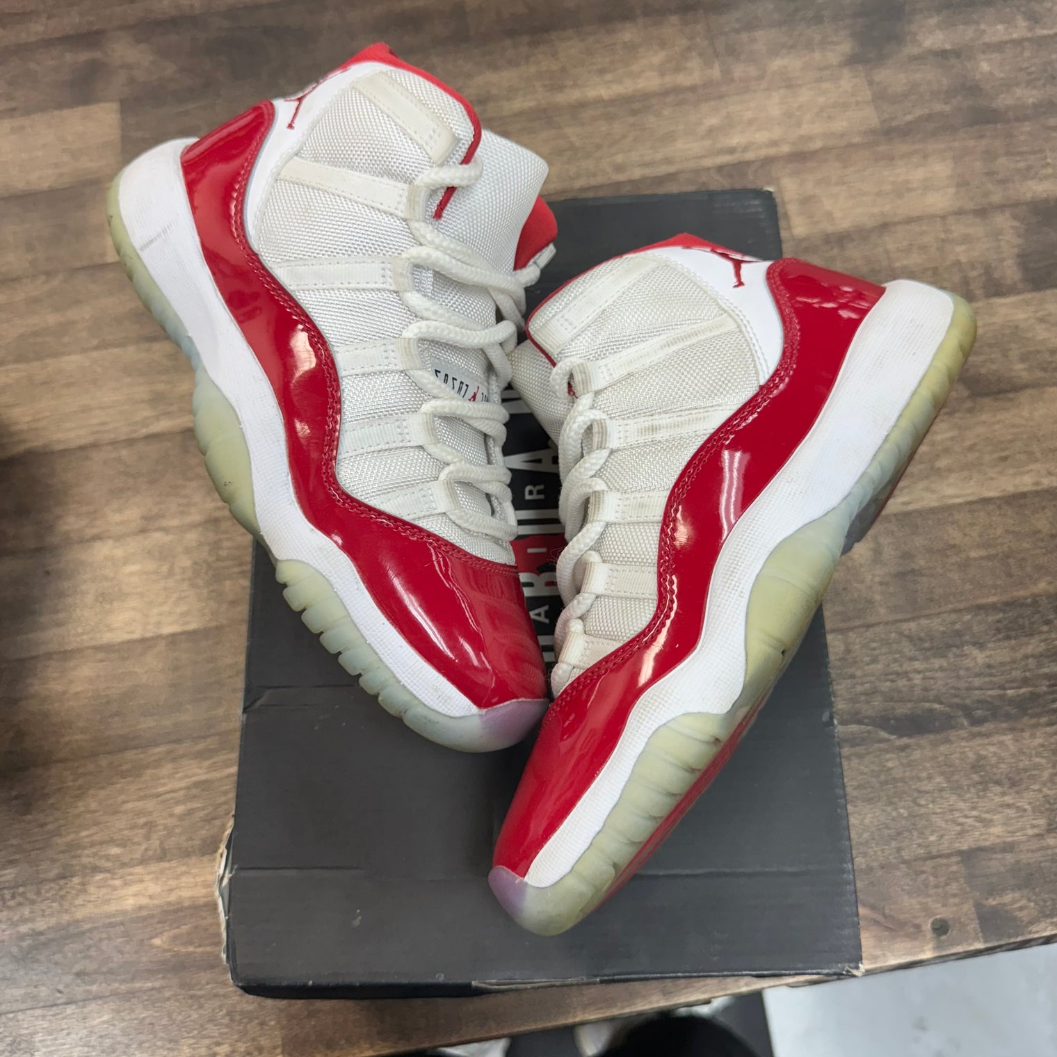 Cherry Jordan 11 (GS) (USED)