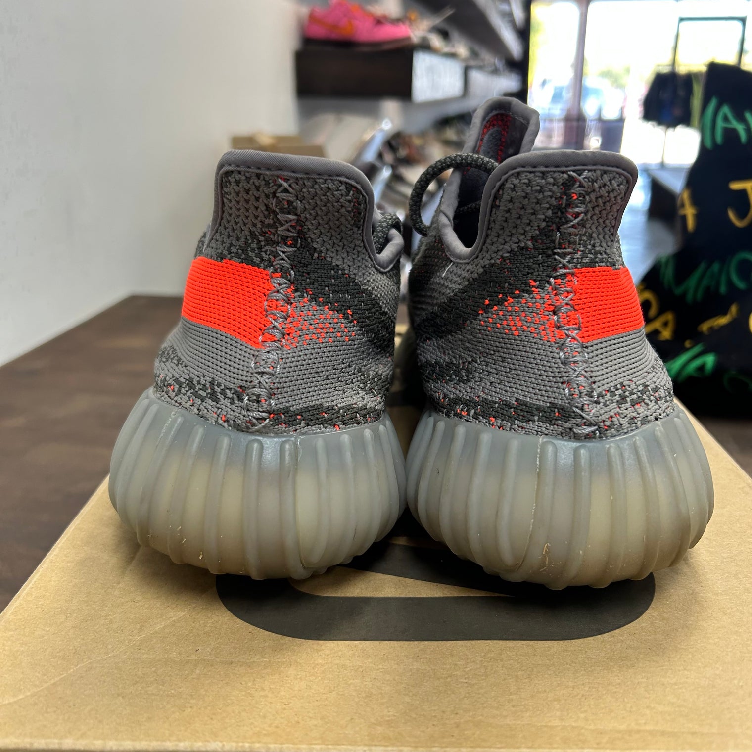 Beluga Yeezy 350 (2016) (USED)