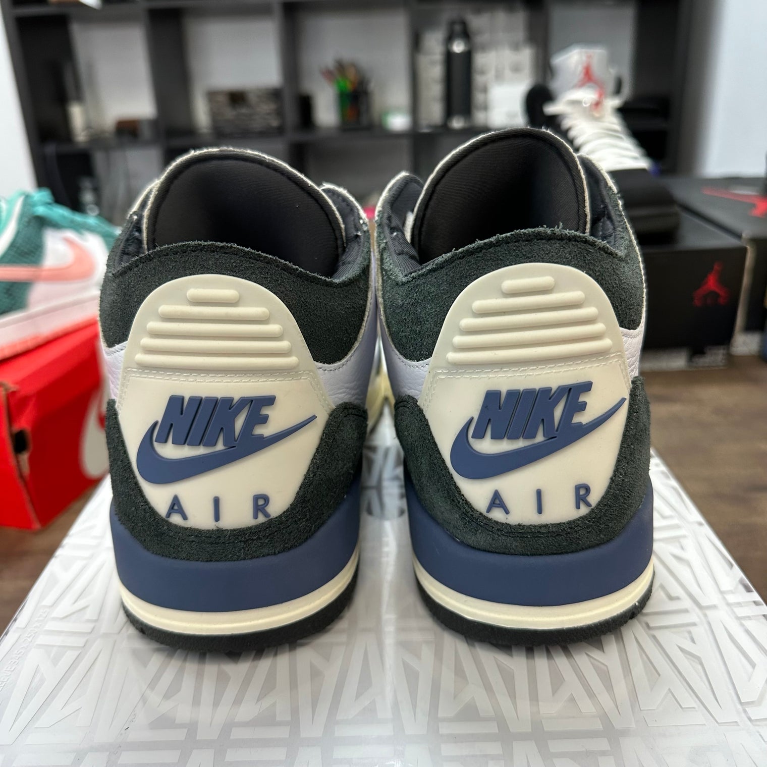 Diffused Blue A Ma Maniere Jordan 3 (USED)