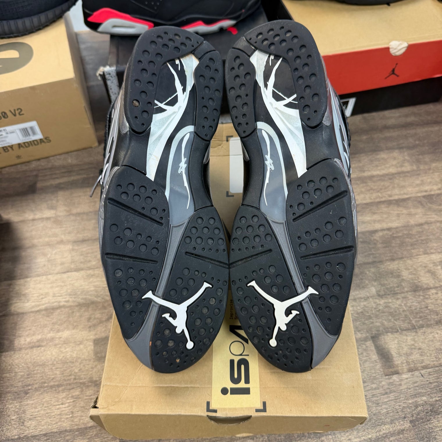 Chrome Jordan 8 Retro (USED, Replacement Box)