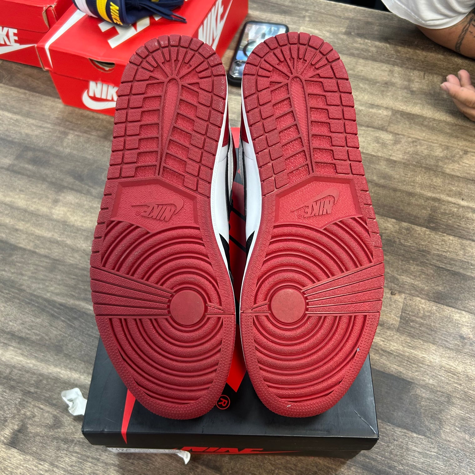 Jordan 1 Retro Black Toe (2016) (US 10.5) (Lightly Worn)