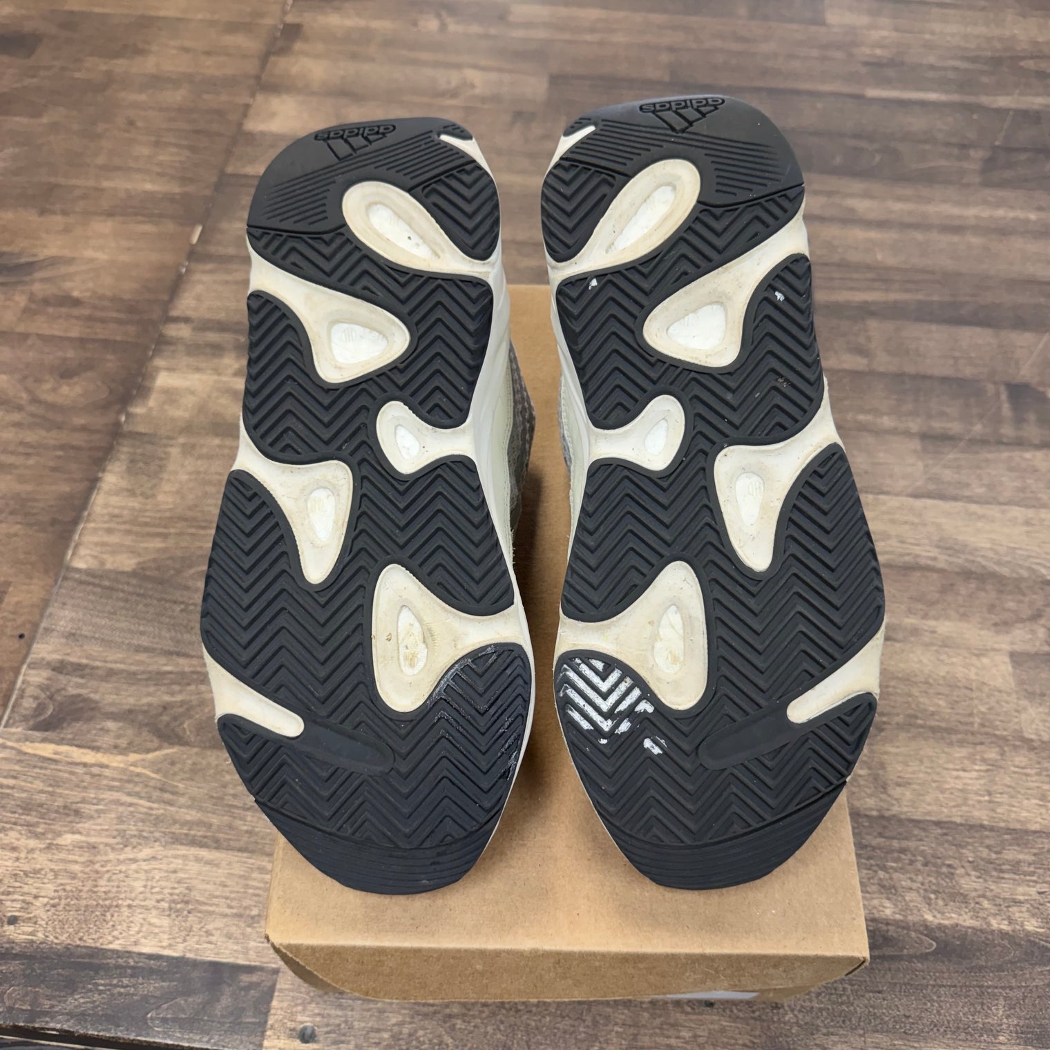 Static Yeezy 700 (USED, No Box)