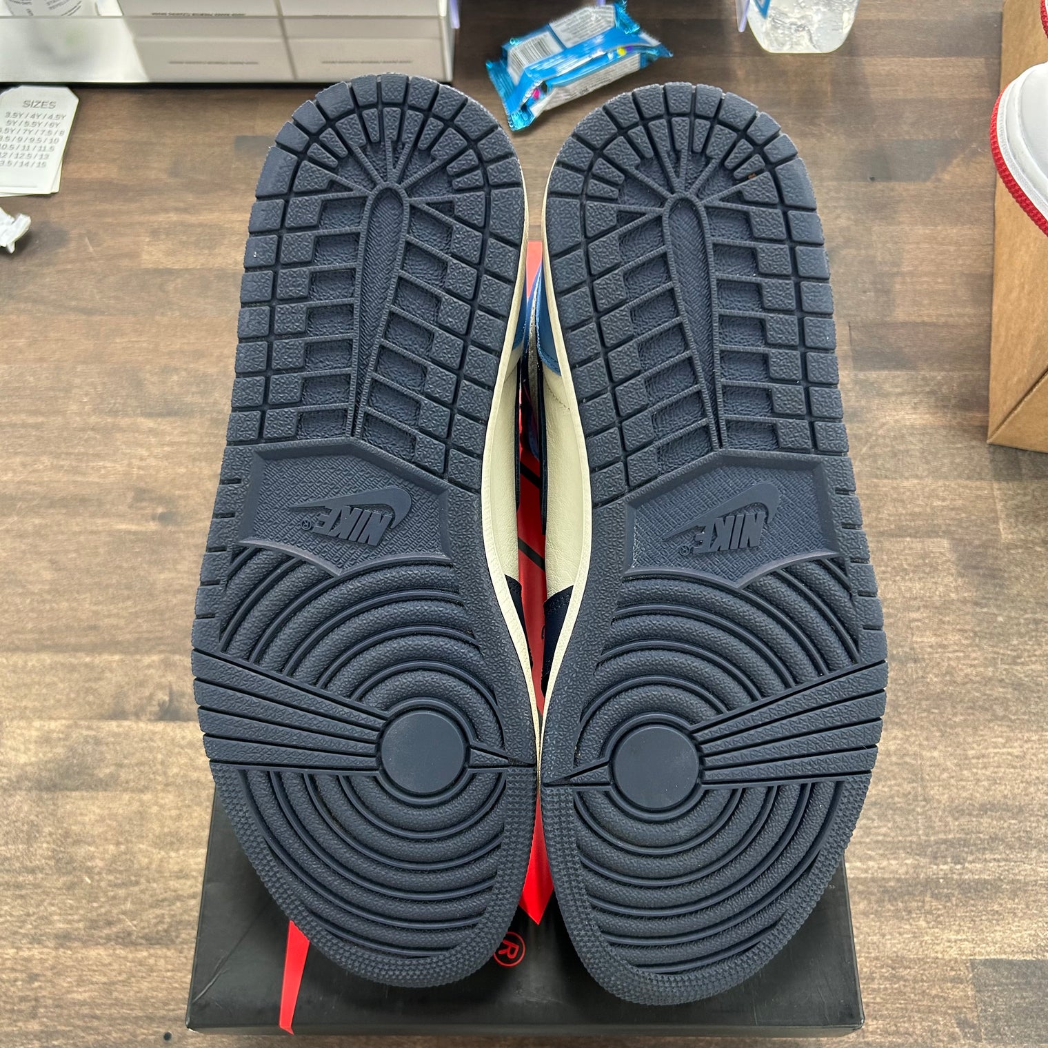 Obsidian Jordan 1 High (USED)