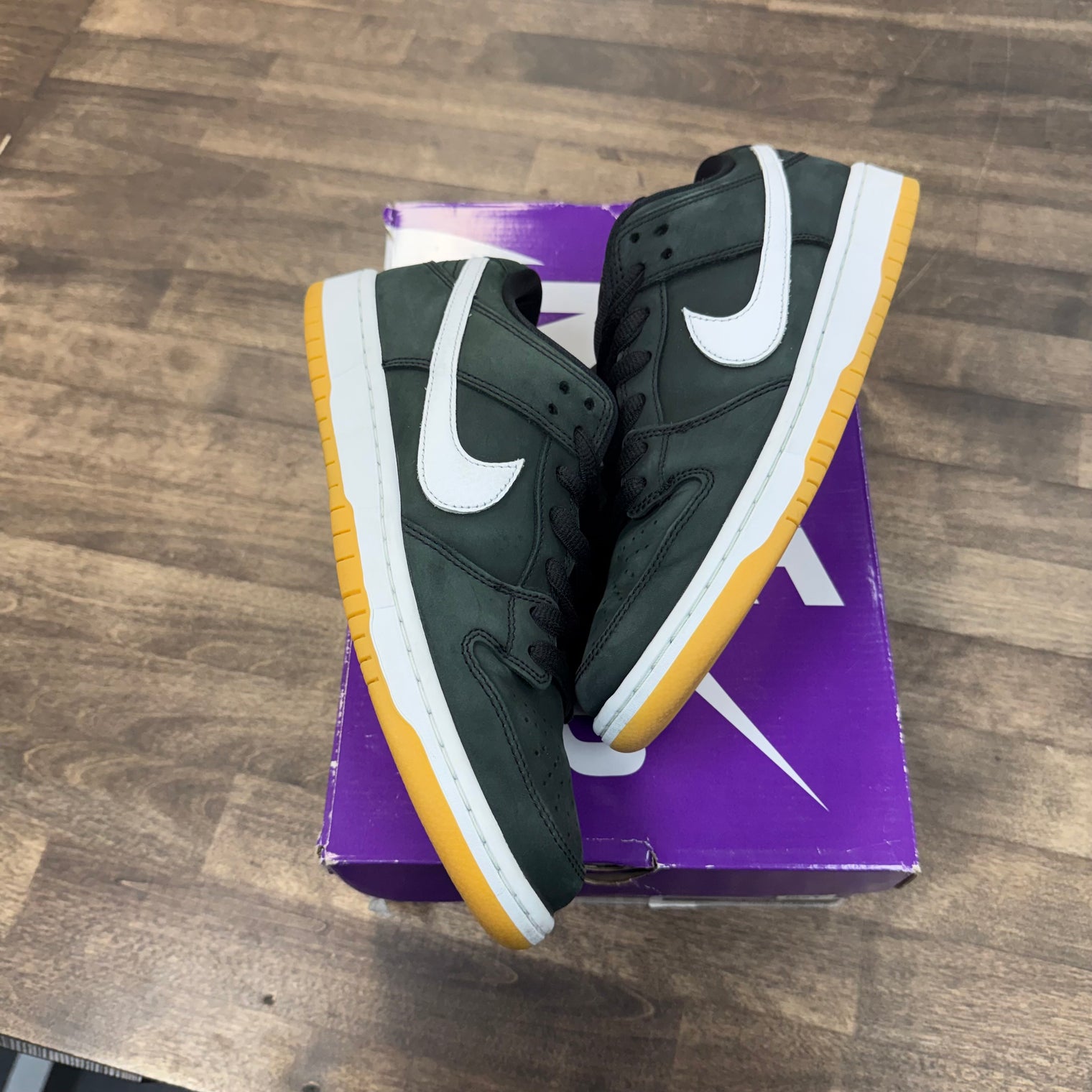 Black Gum Nike SB Dunk Low Pro (USED)