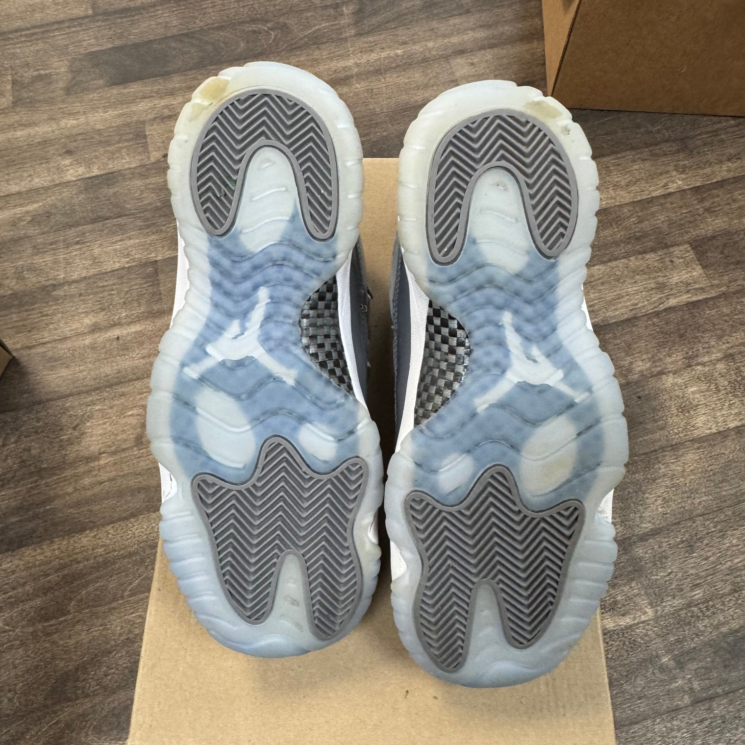 Air Jordan 11 Cool Grey (GS) (USED, No Box)