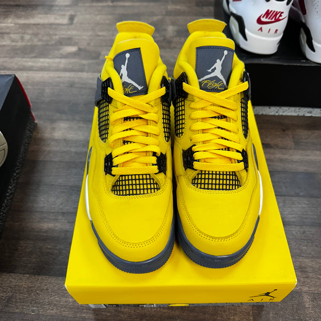 Lightning Jordan 4 (USED)