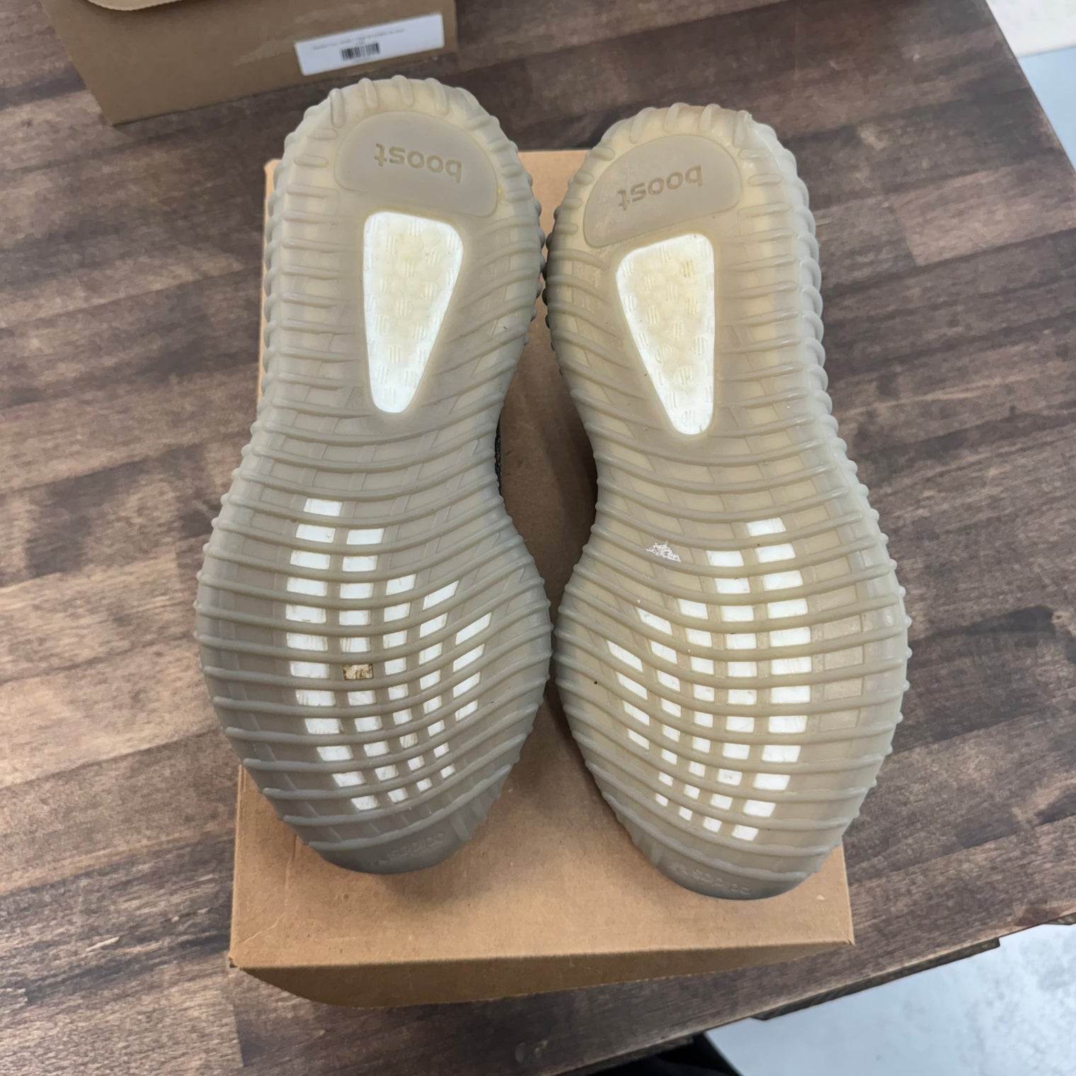 Beluga Yeezy 350 (USED,No Box)