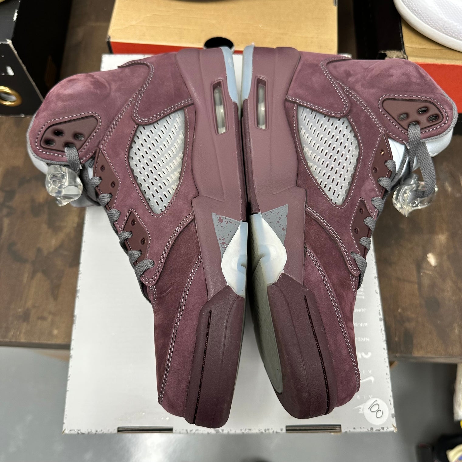 Burgundy Jordan 5 Retro (USED, No lid)