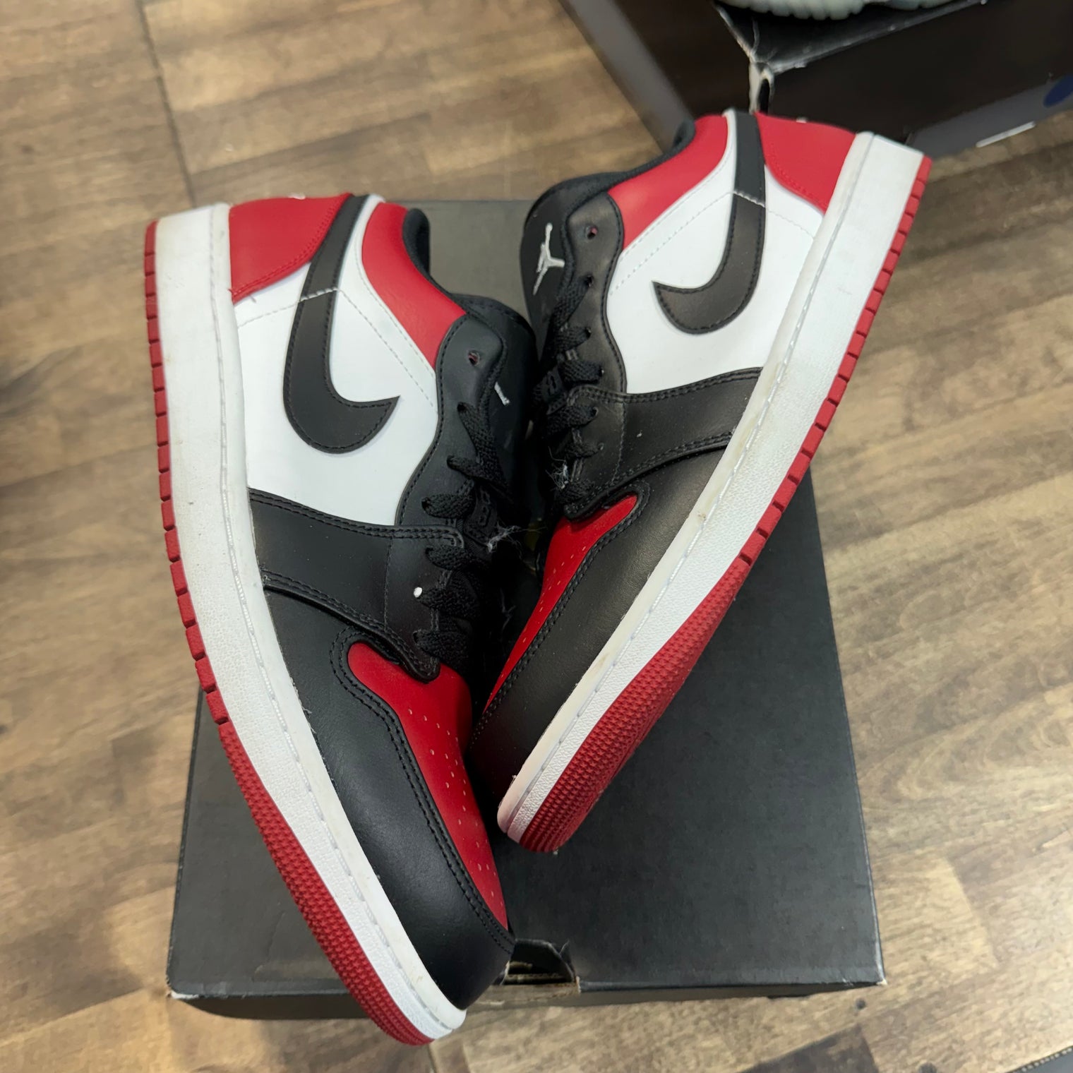 Bred Toe Jordan 1 Low (USED)