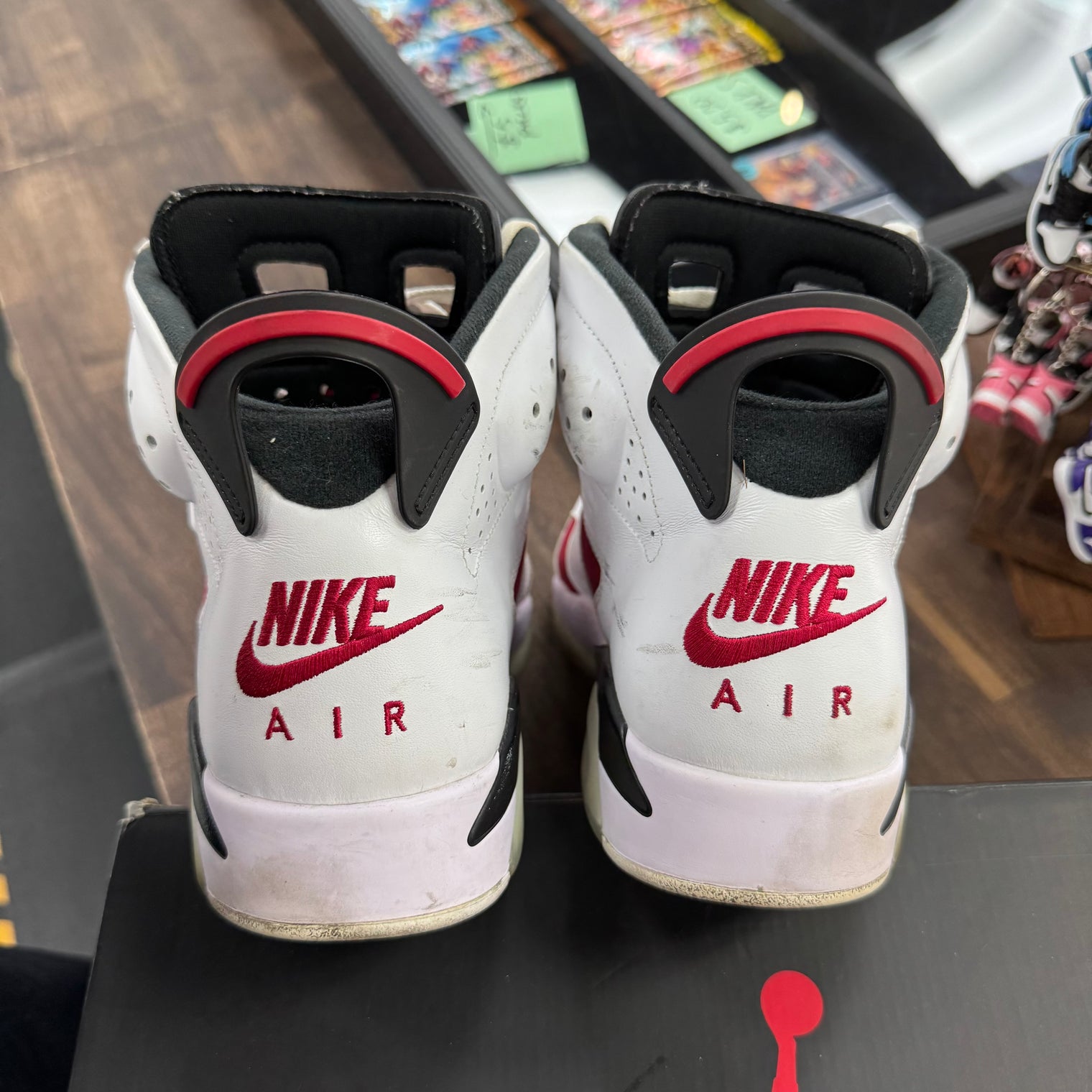 Carmine Jordan 6 Retro (USED)