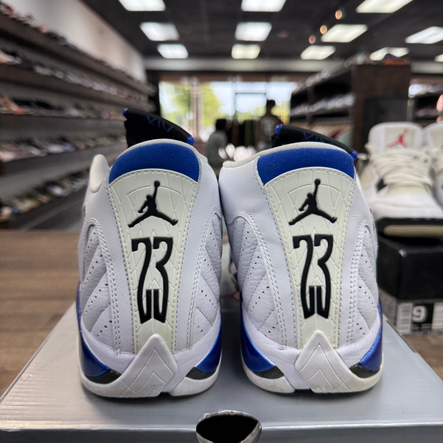 Hyper Royal Jordan 14 (USED)