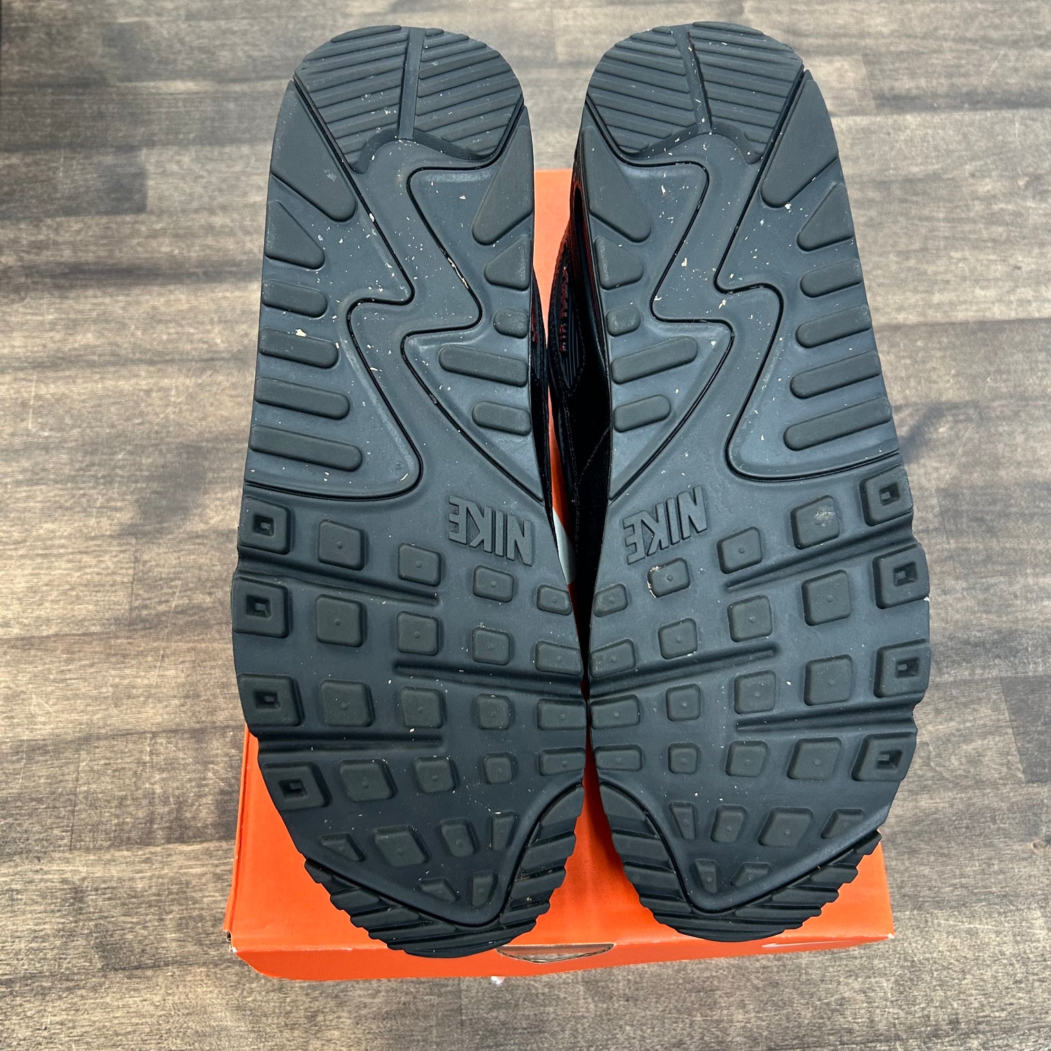 Black Sport Red Air Max 90 (Used)