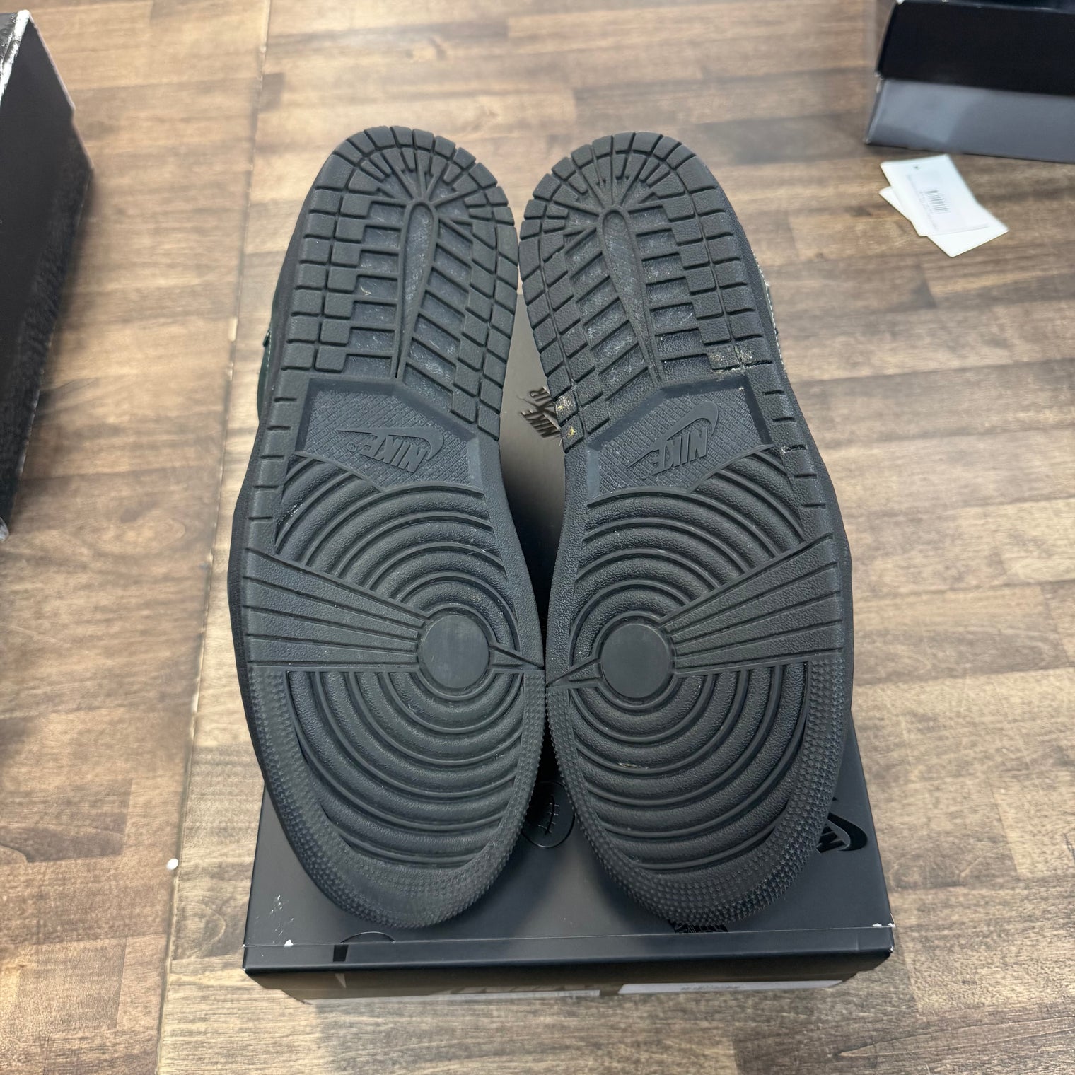 Travis Scott Phantom Jordan 1 Low OG SP (Lightly Worn)