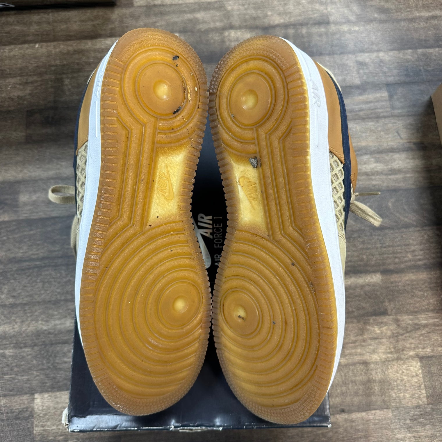 Nike Air Force 1 Low Premium Birds Nest (USED)