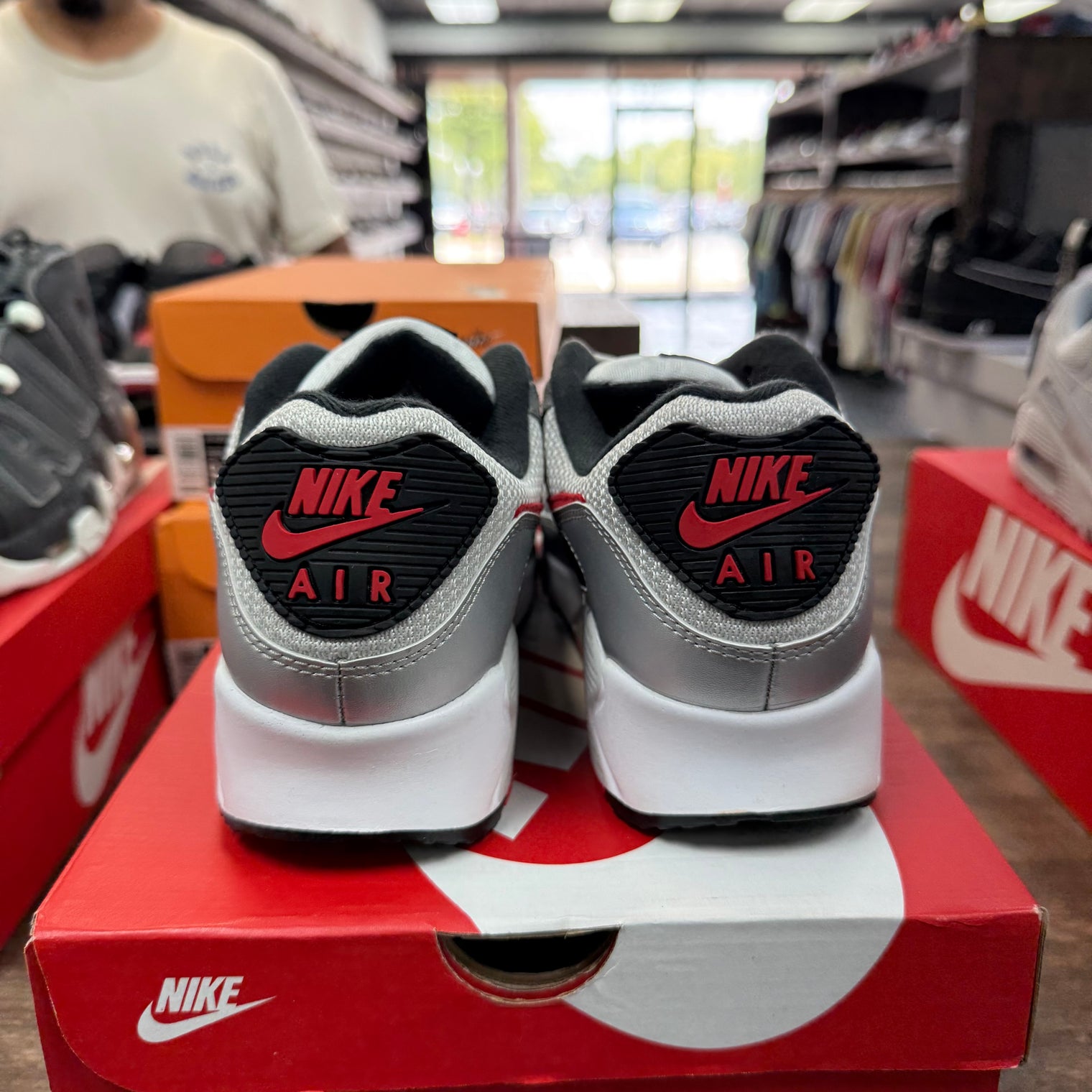 Icons Silver Bullet Air Max 90 (USED)
