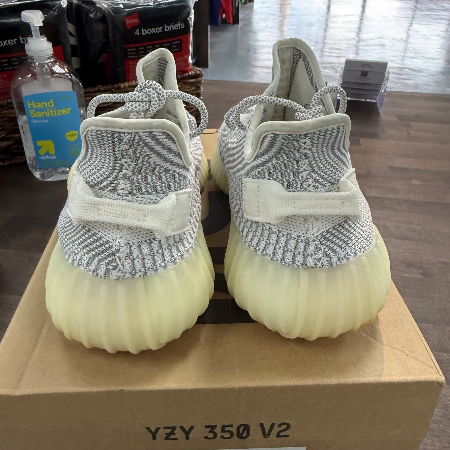 Static adidas Yeezy 350 V2 (Non-Reflective) (USED)