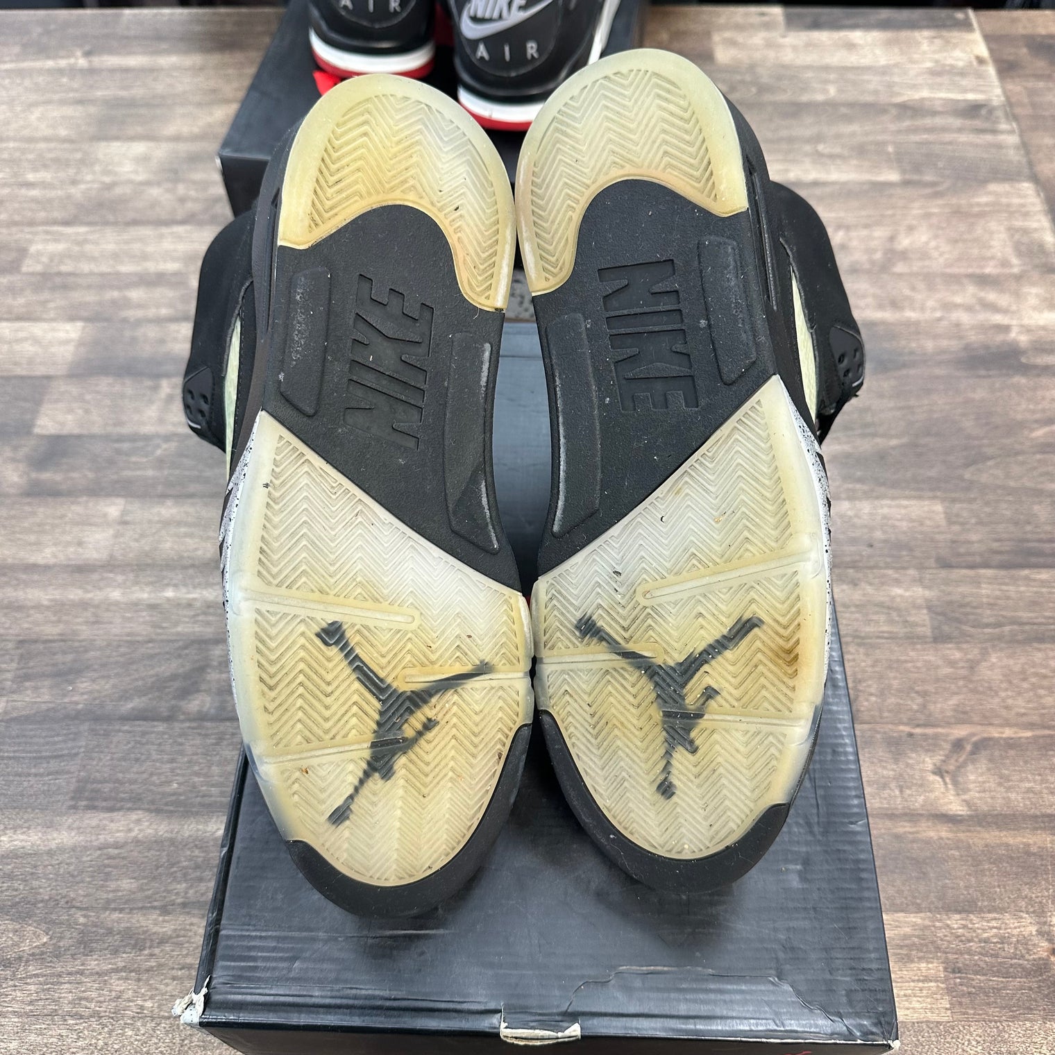 Air Jordan 5 Retro Black Metallic 2016 (USED)