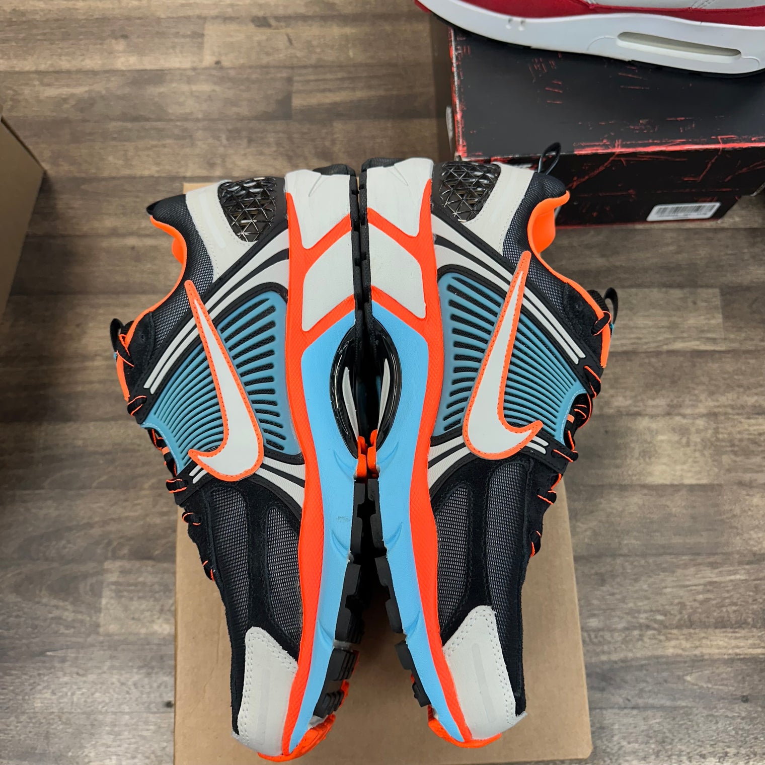 Blue Glaze Total Orange Nike Vomero 5 (W) (USED, No Box)