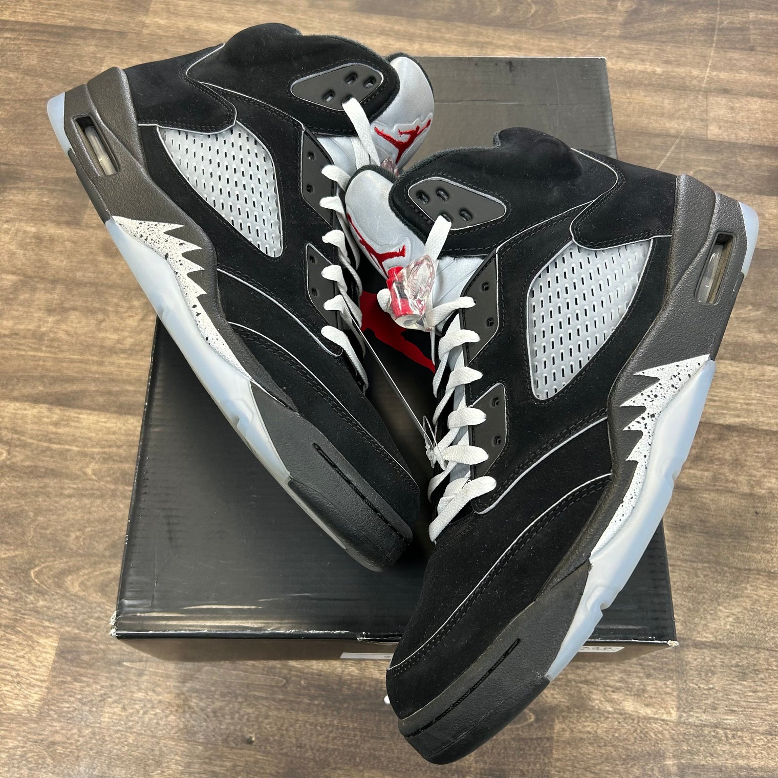Black Metallic Jordan 5 (2025) (USED)