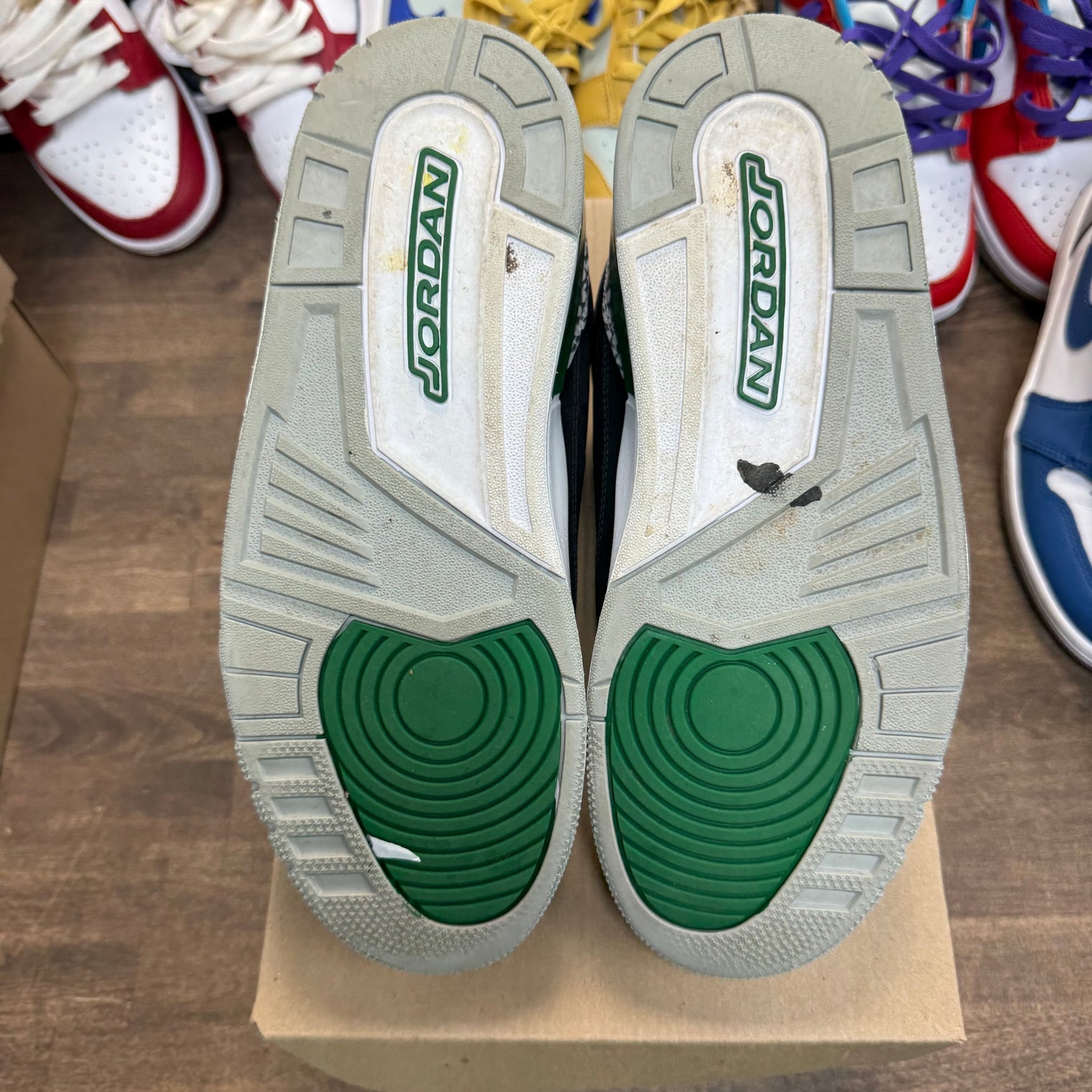 Pine Green Jordan 3 Retro (USED, No Box)