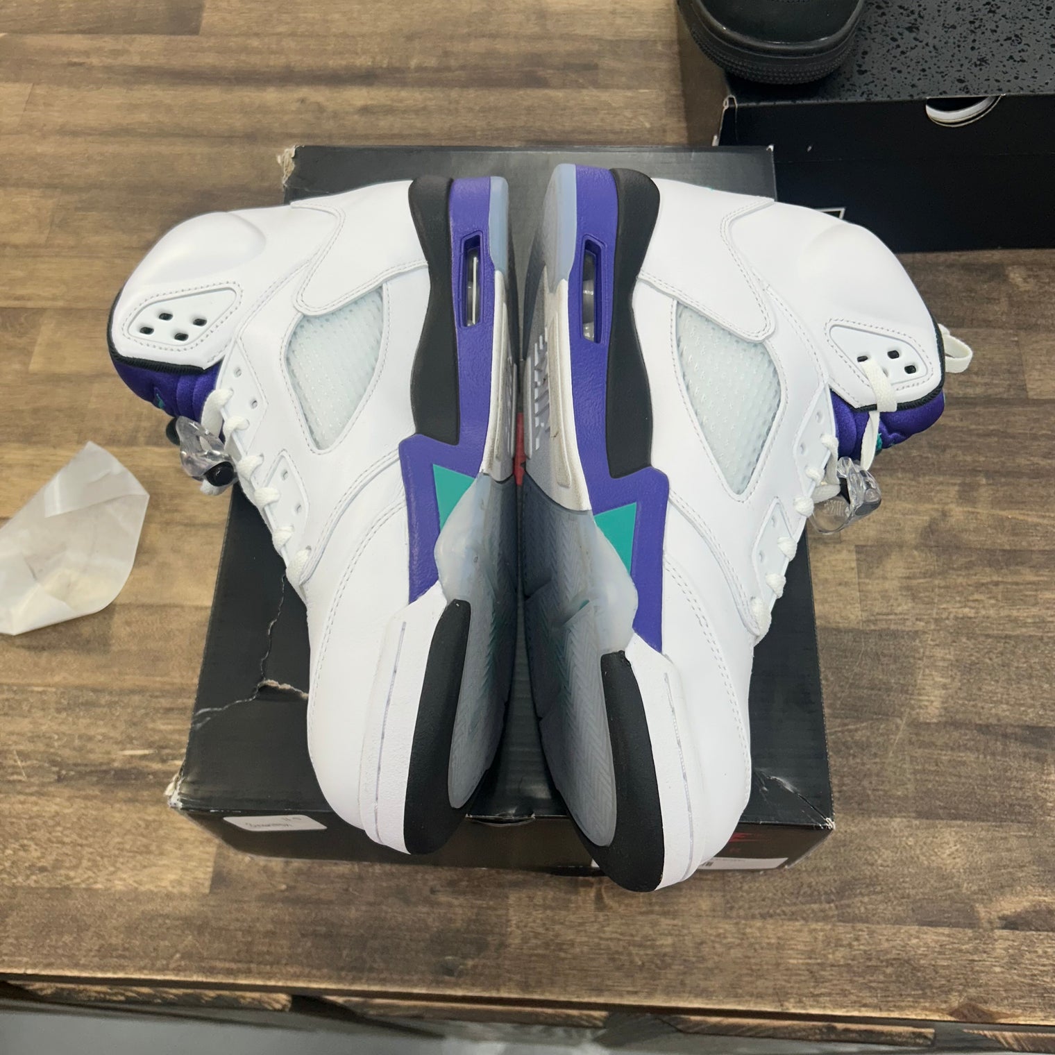 Jordan 5 Retro Grape (2025) (US 11.5) (USED)