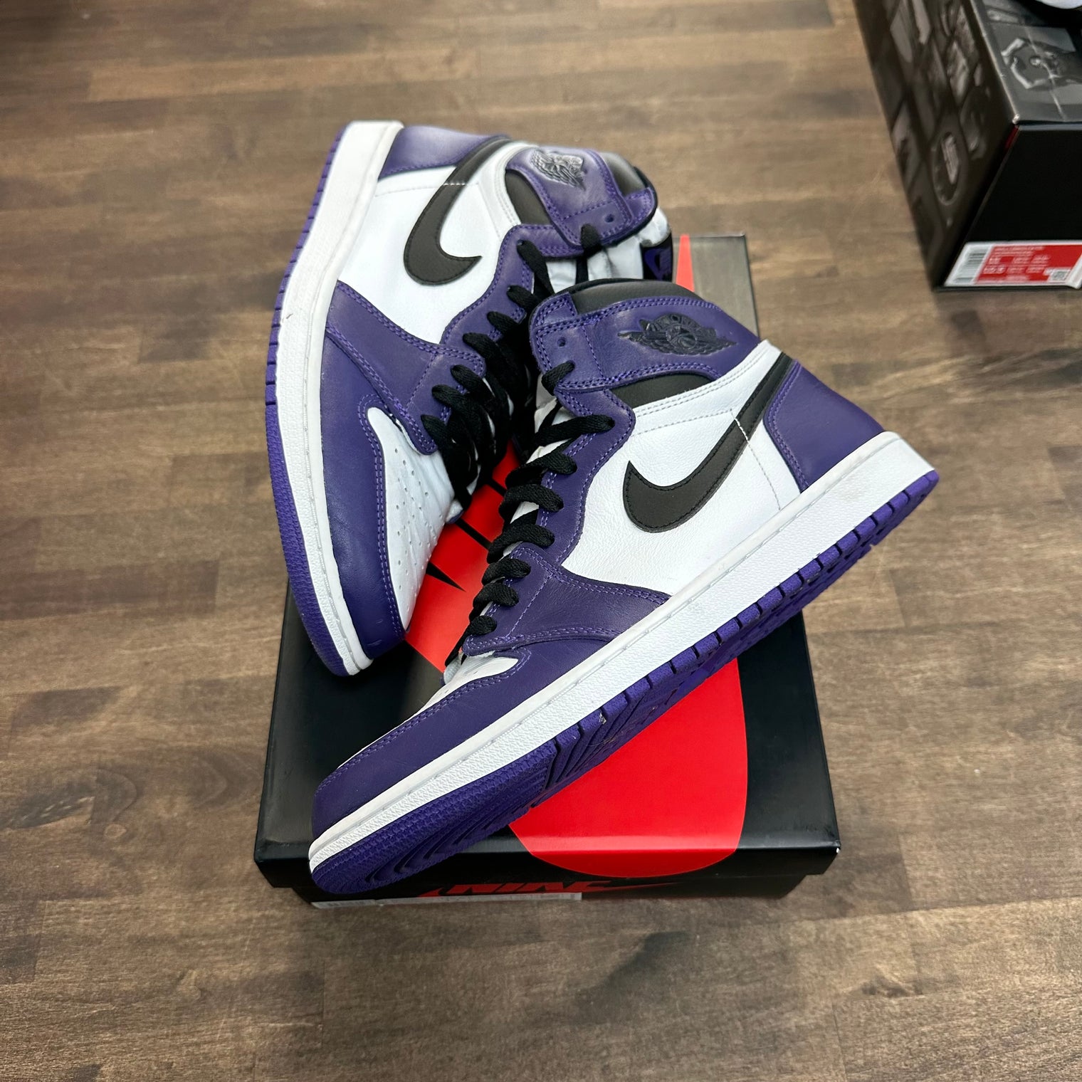 Court Purple White Jordan 1 High (Lightly Worn)