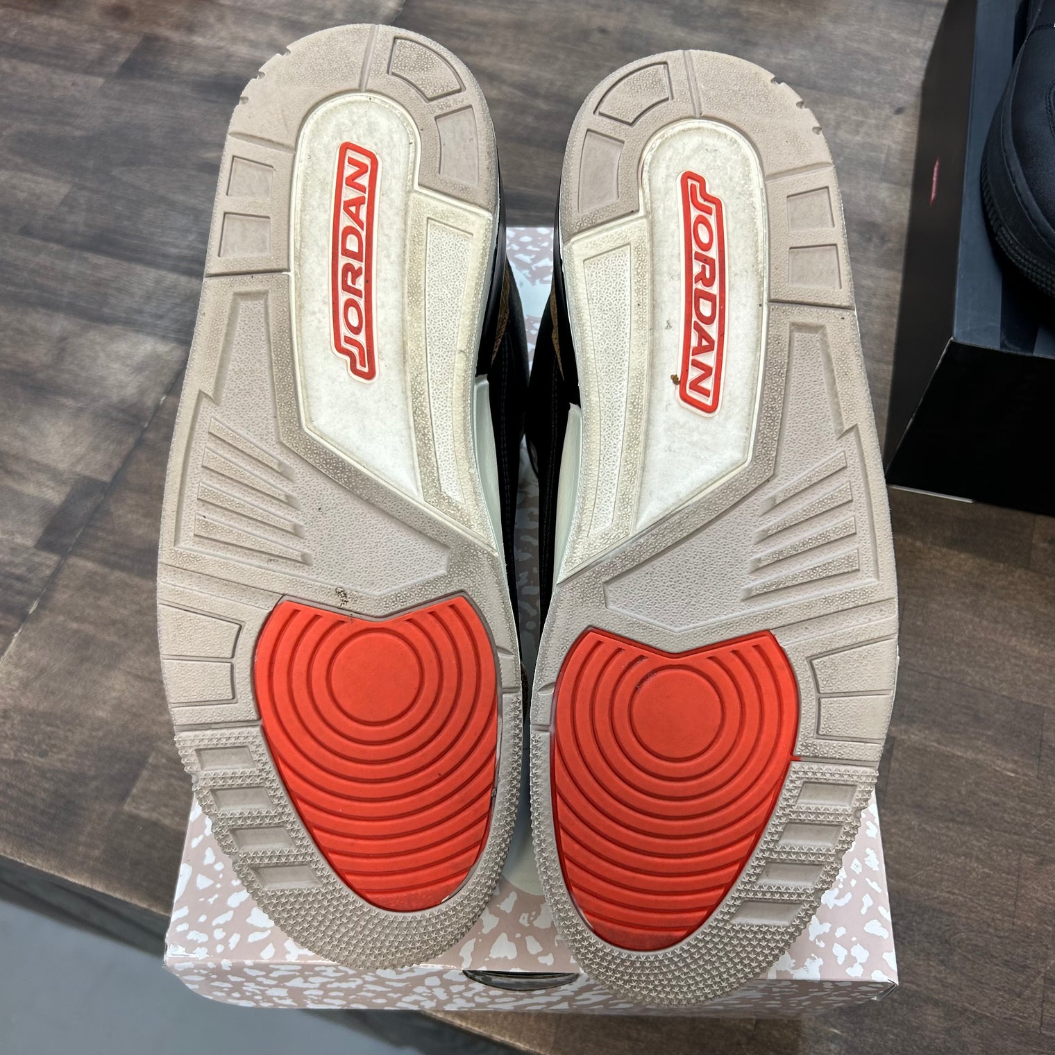 Desert Elephant Jordan 3 Retro (USED)