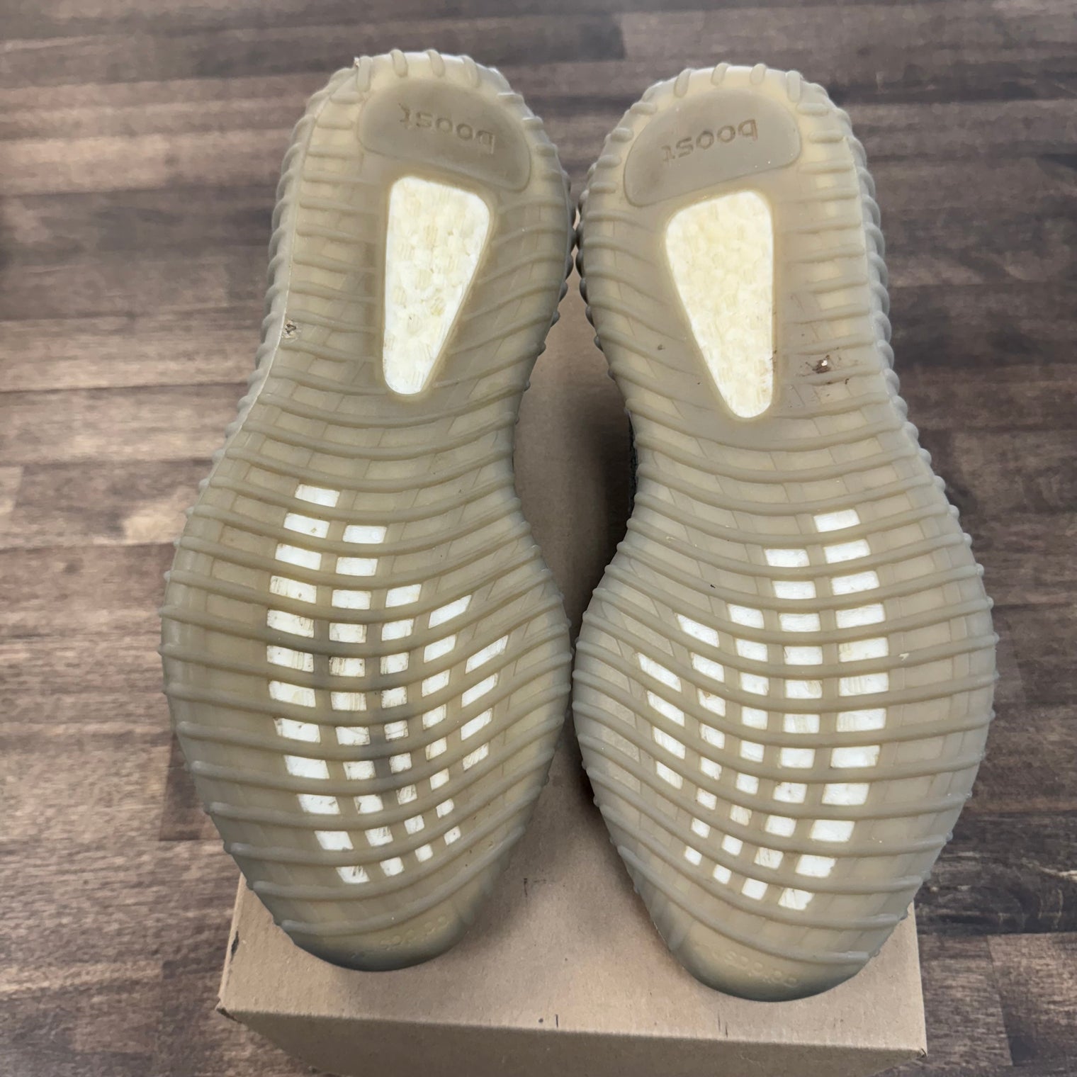Beluga Reflective Yeezy 350 (USED,No Box)