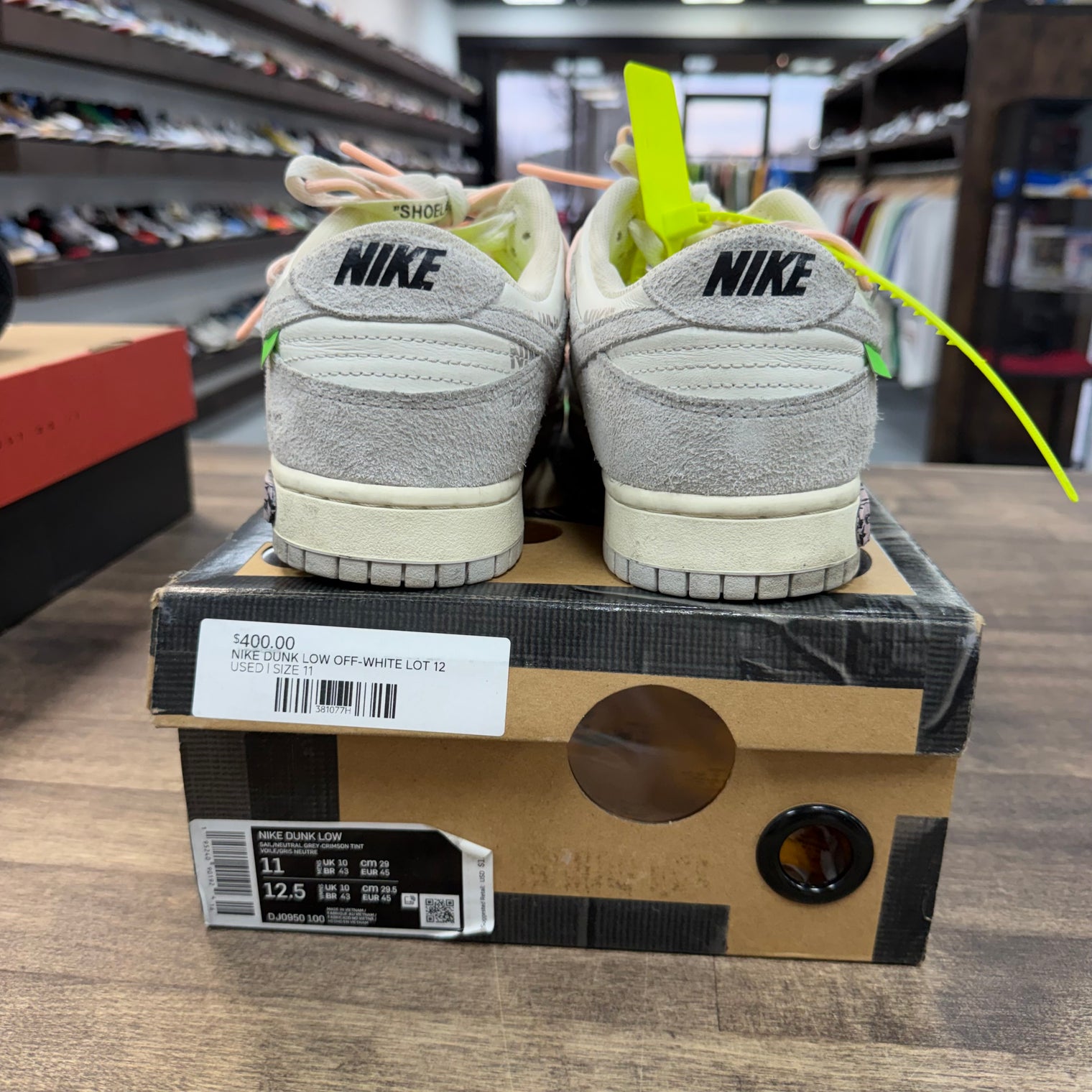Nike Dunk Low Off-White Lot 12 (US 11) (USED)