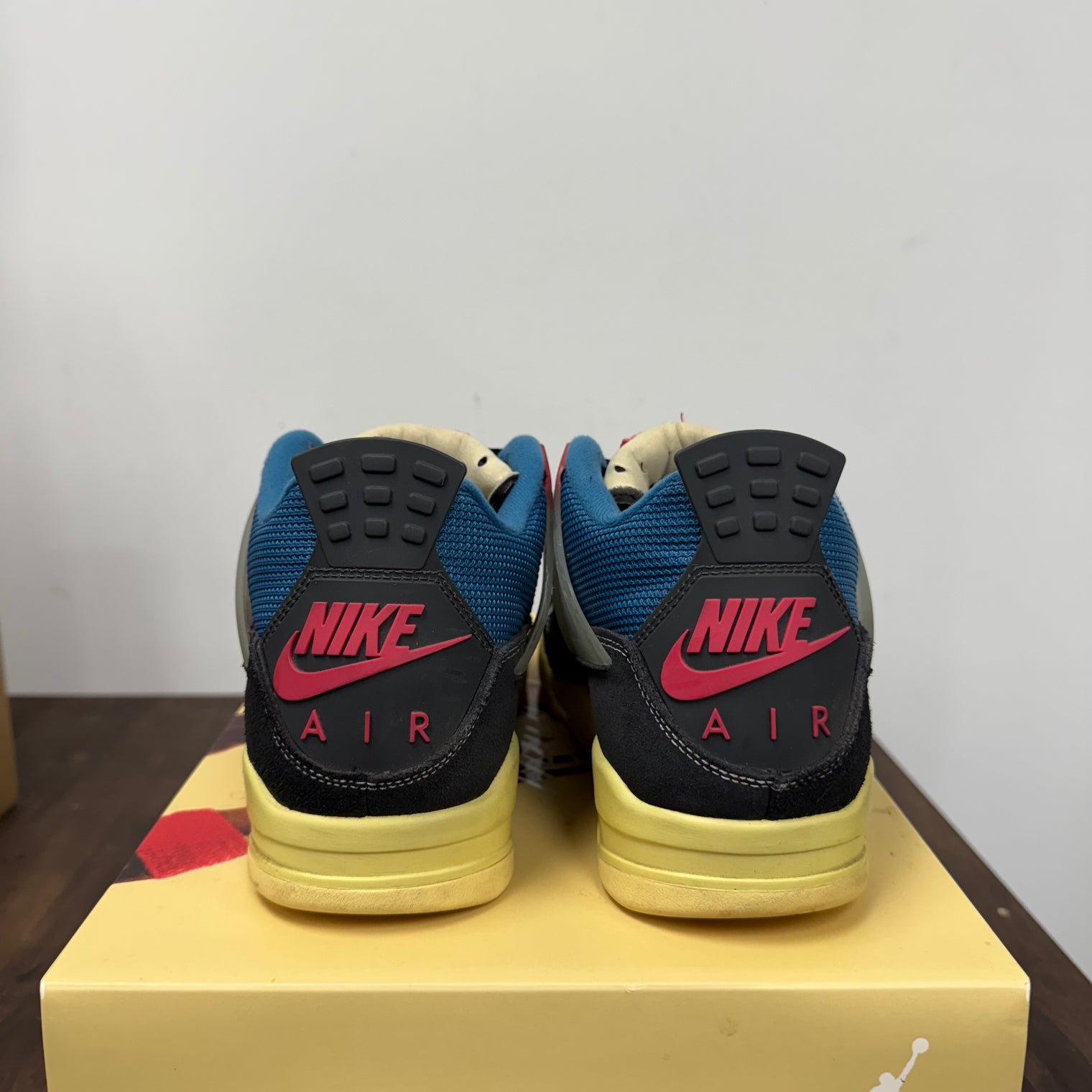Off Noir Union LA Jordan 4 Retro (USED)