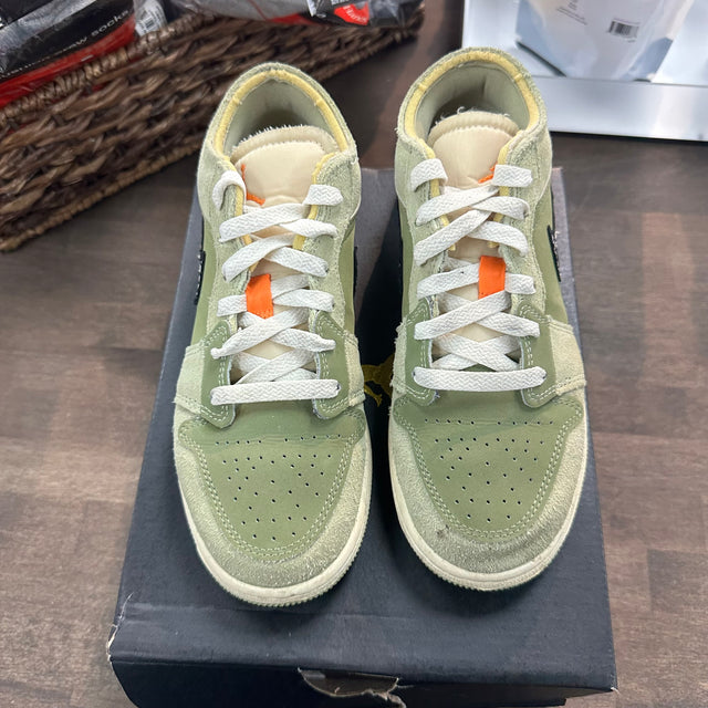 Sky J Light Olive Jordan 1 Low (GS) (USED)