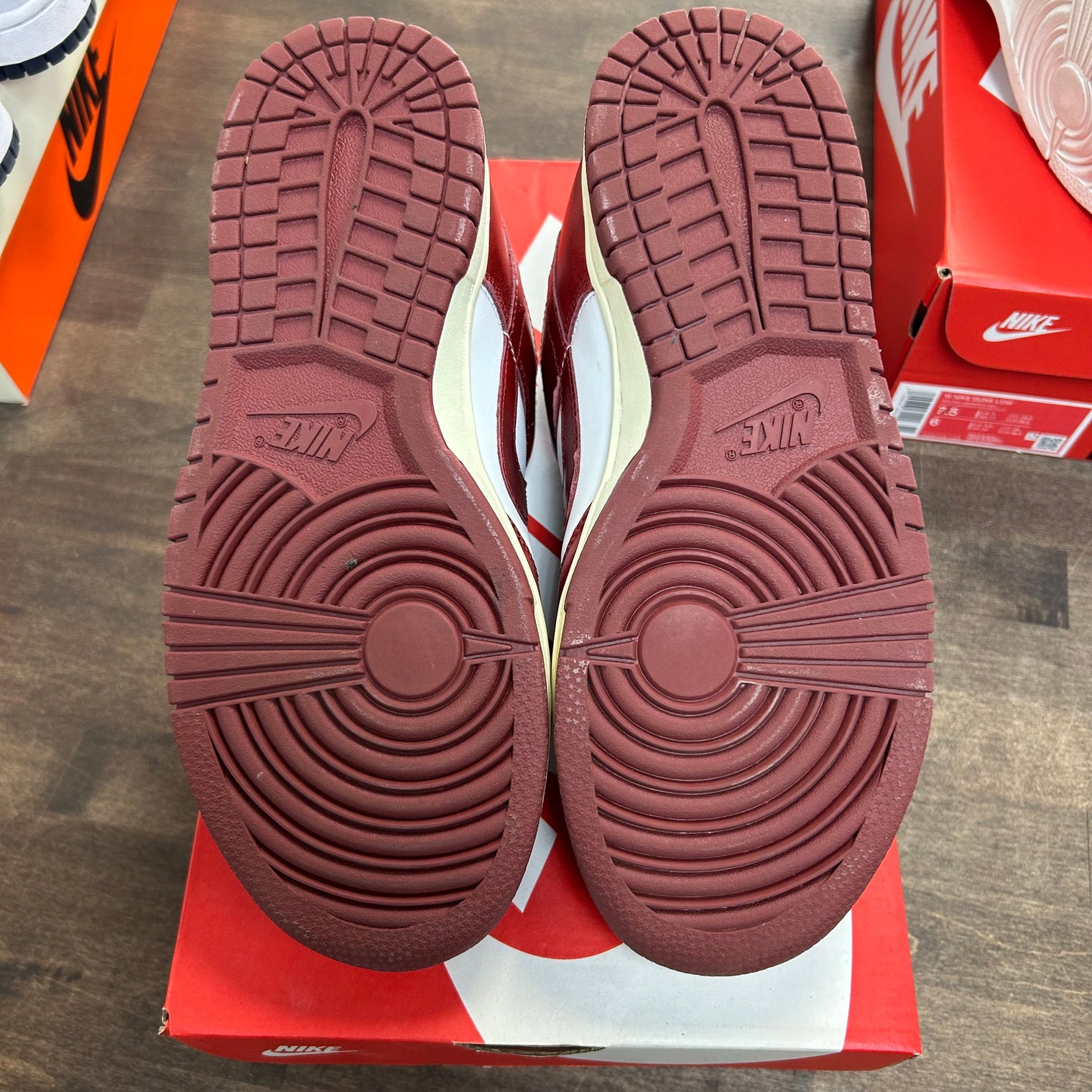 (W) Vintage Red Dunk Low (USED)