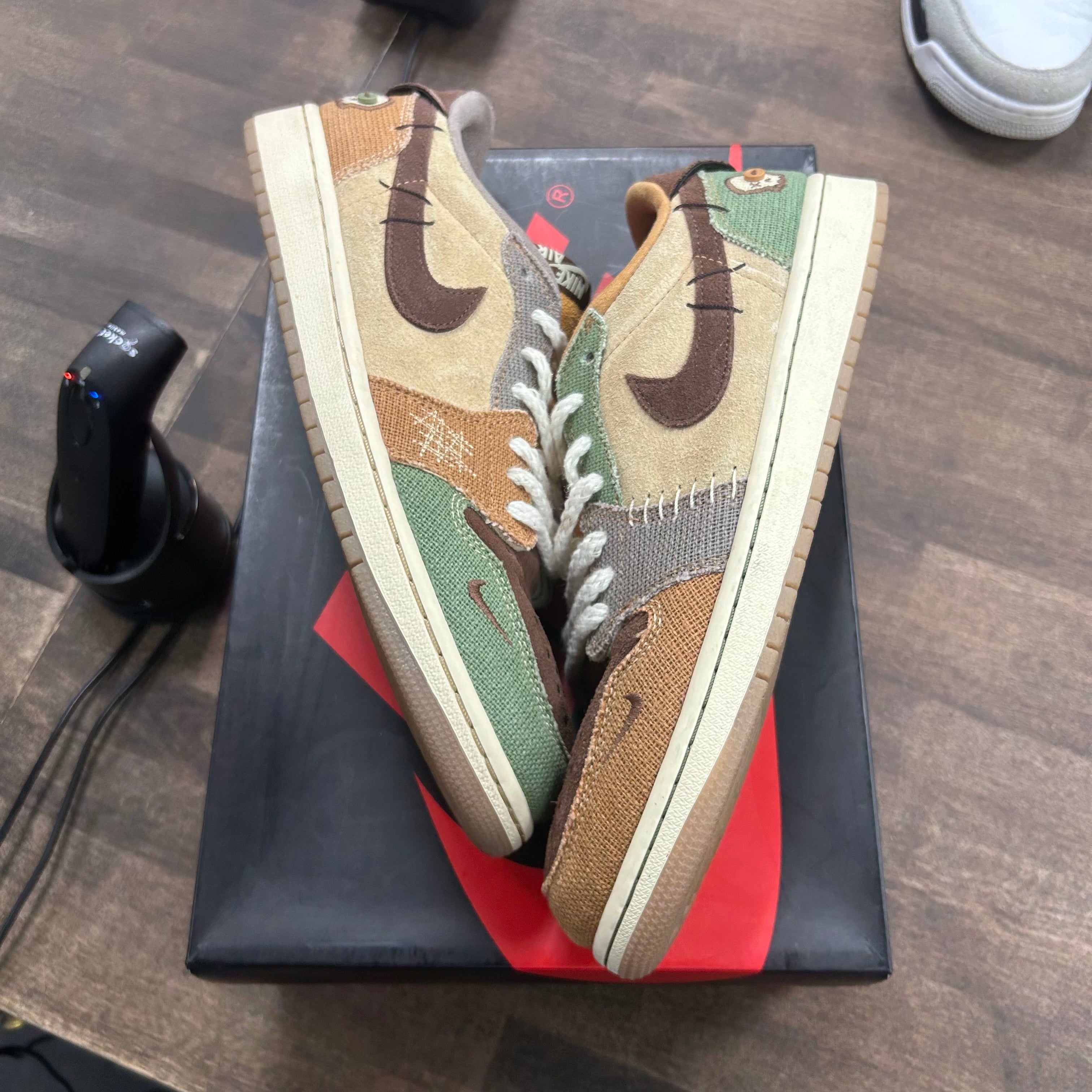 Jordan 1 Retro Low OG Zion Williamson Voodoo (US 10.5) (USED) Size 10.5 (Pre-Owned) - Image 1