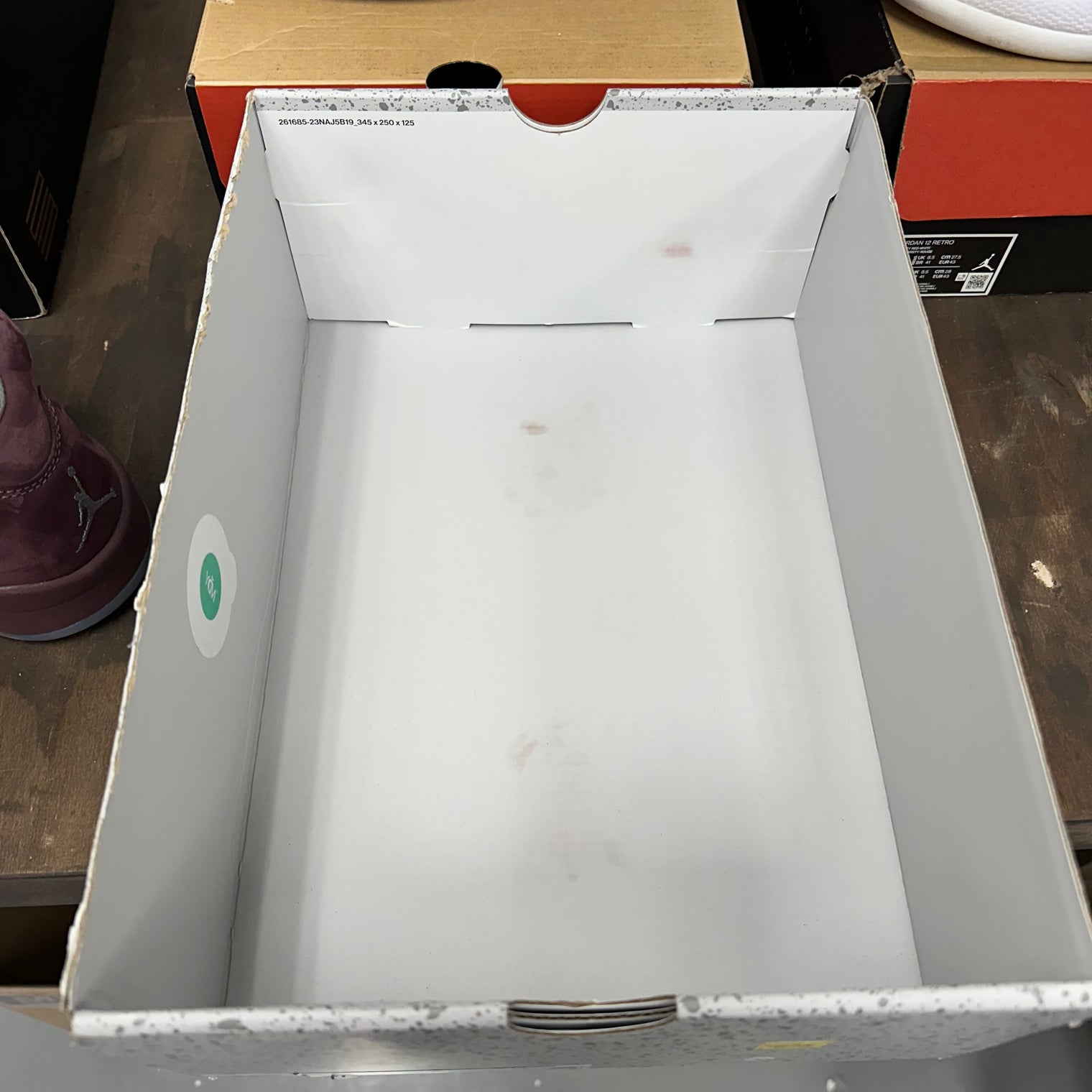 Burgundy Jordan 5 Retro (USED, No lid)