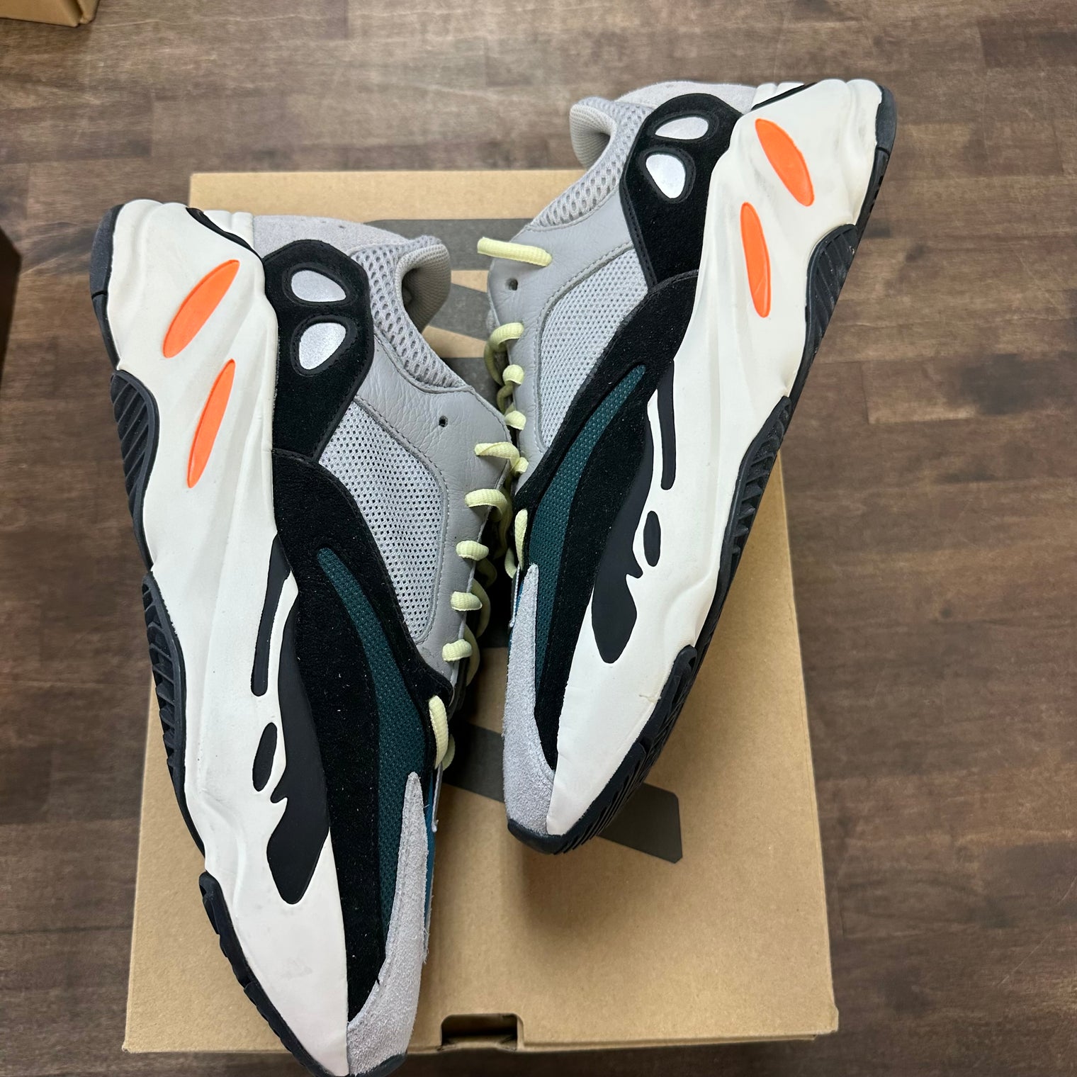 Wave Runner Yeezy 700 (Used)