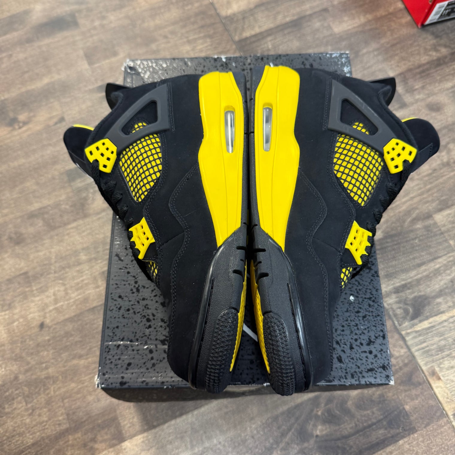 Yellow Thunder Jordan 4 Retro (USED)