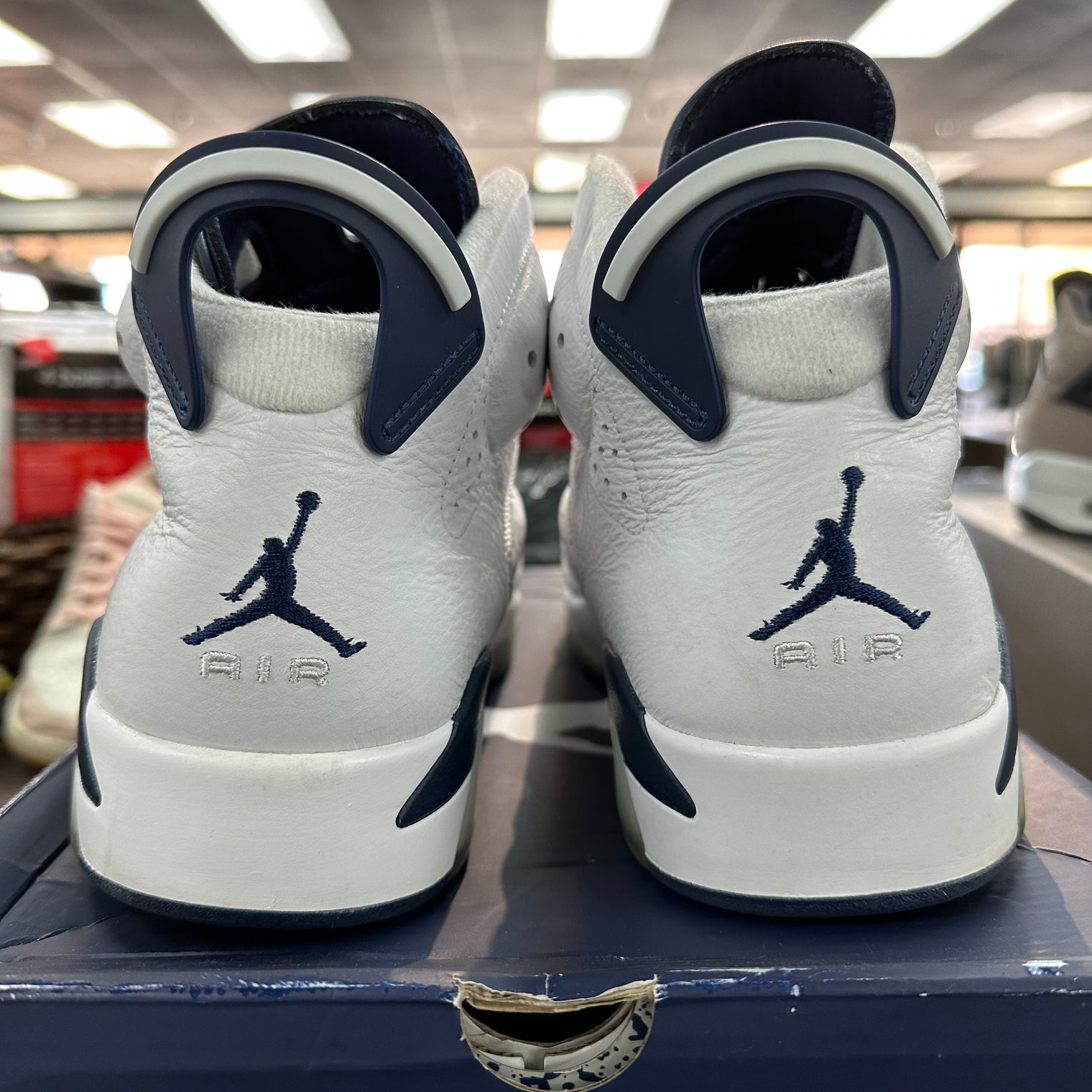 Midnight Navy Jordan 6 Retro (2022) (USED)