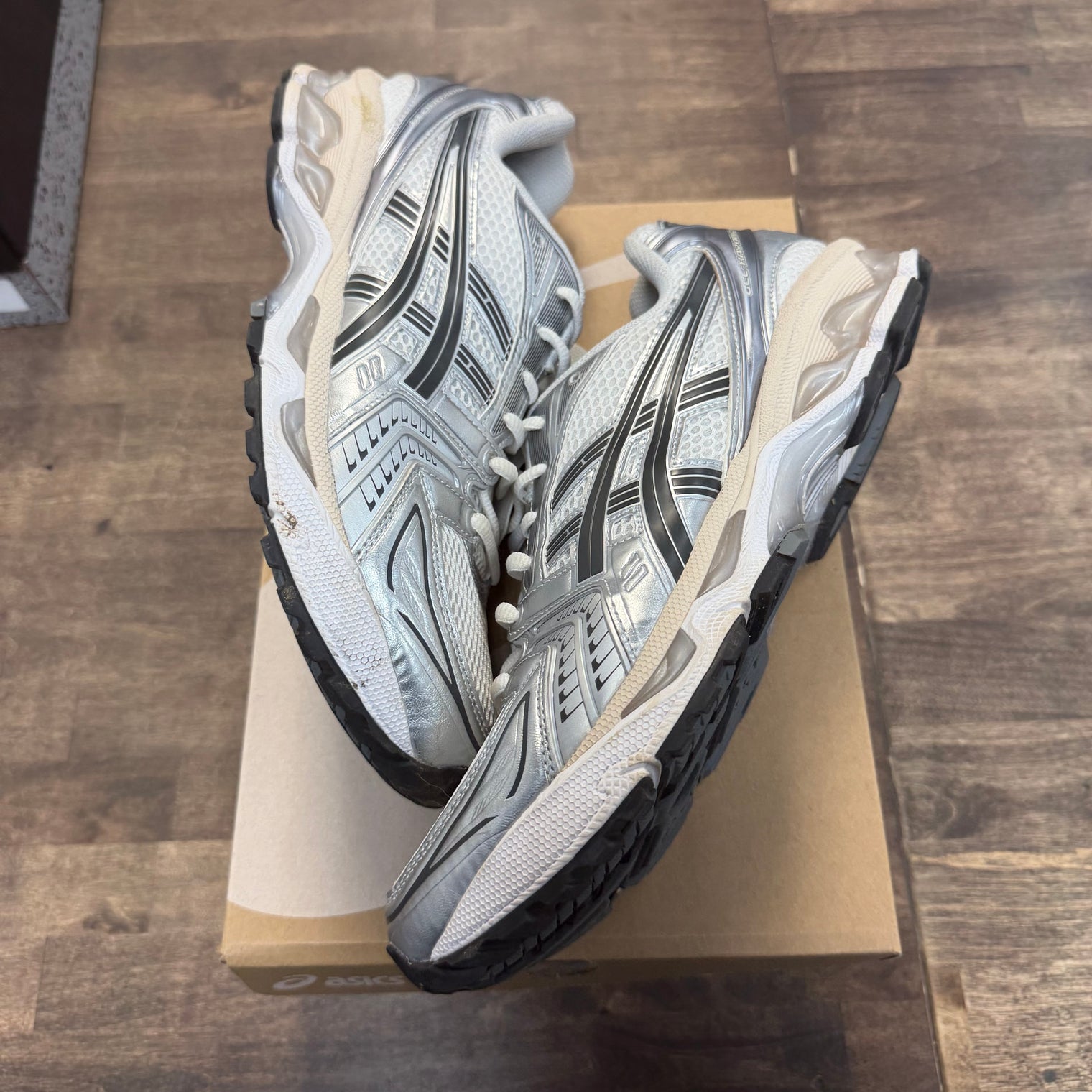 White Graphite Grey ASICS Gel-Kayano 14 (USED)