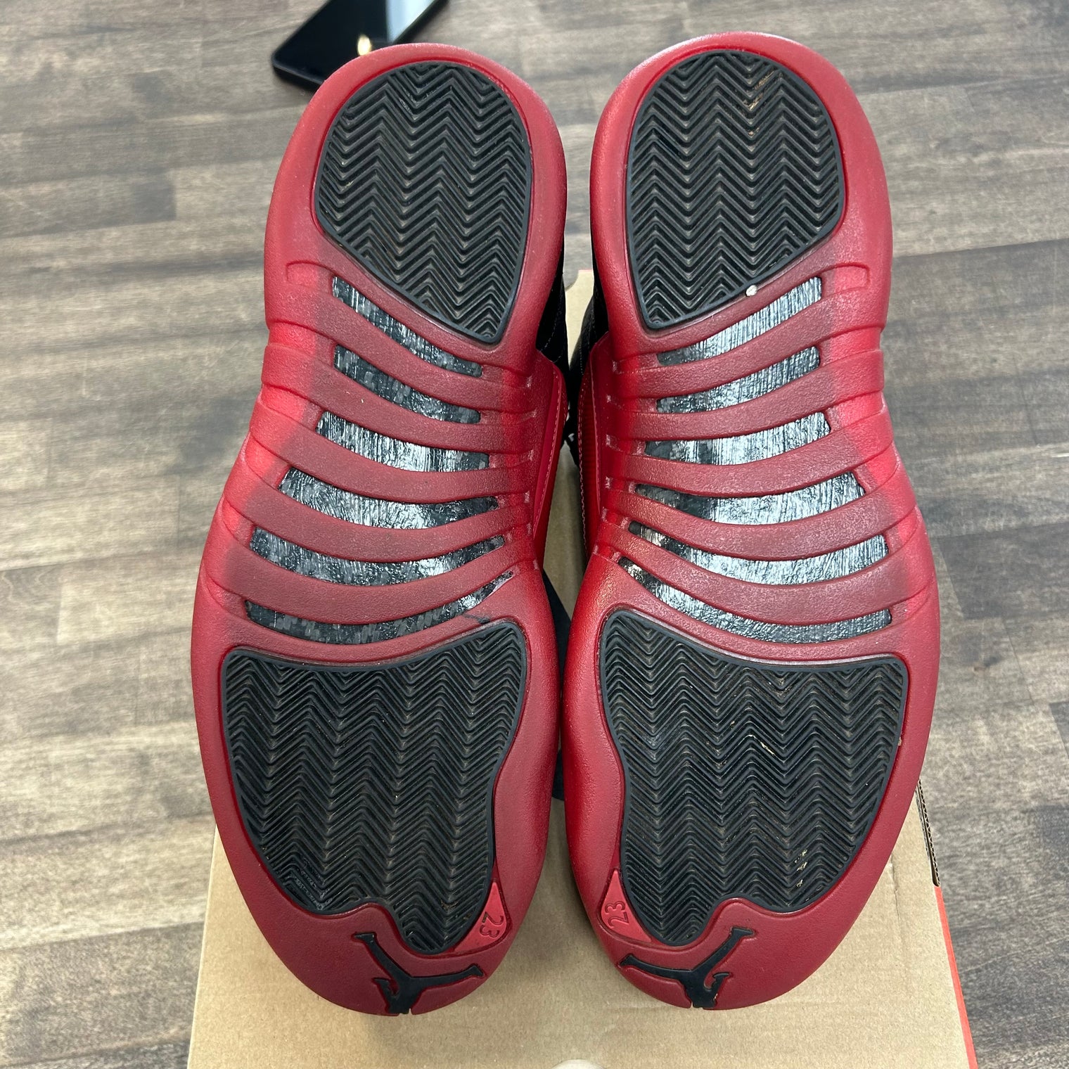 Flu Game Jordan 12 Retro (2025) (USED)