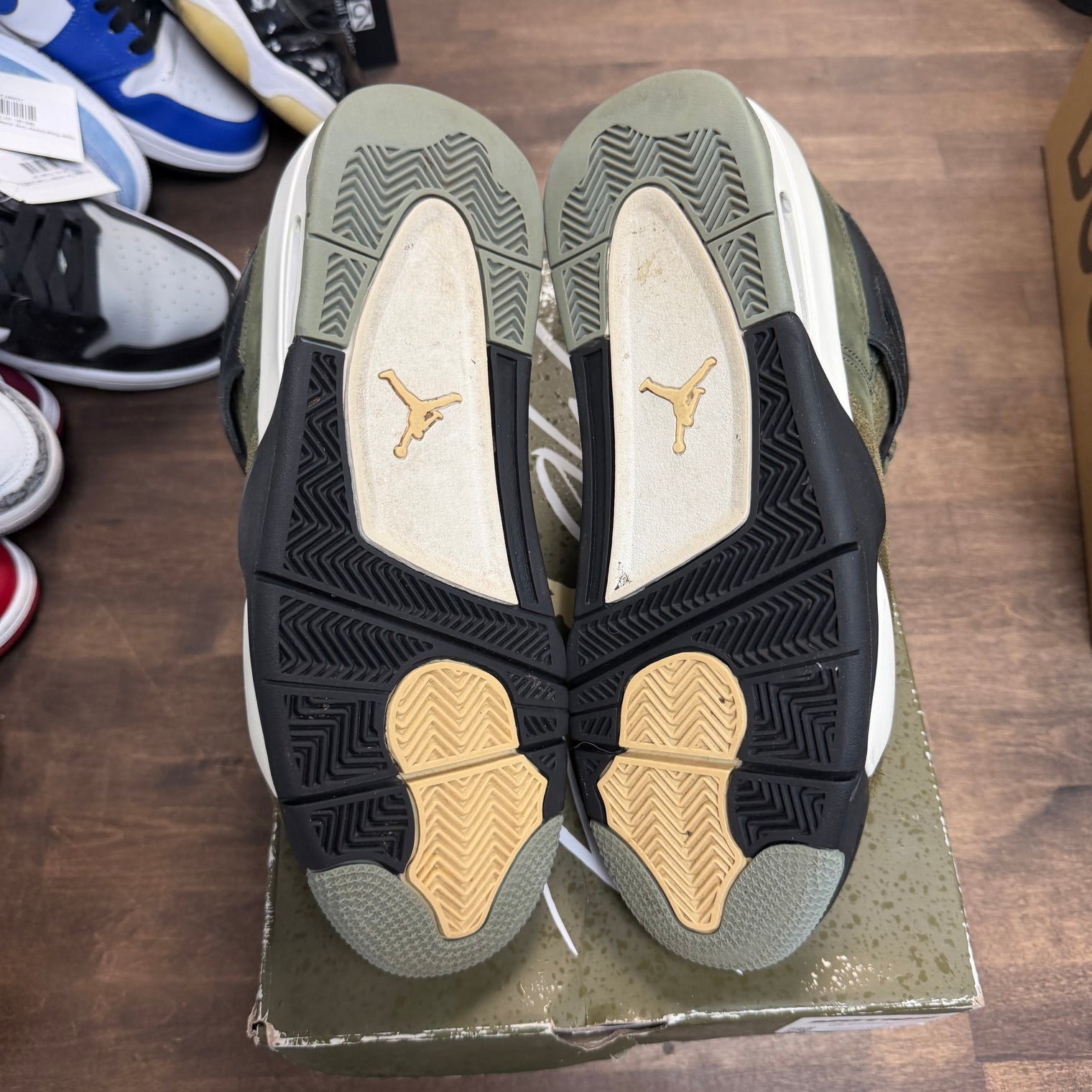 Craft Medium Olive Jordan 4 Retro (USED)