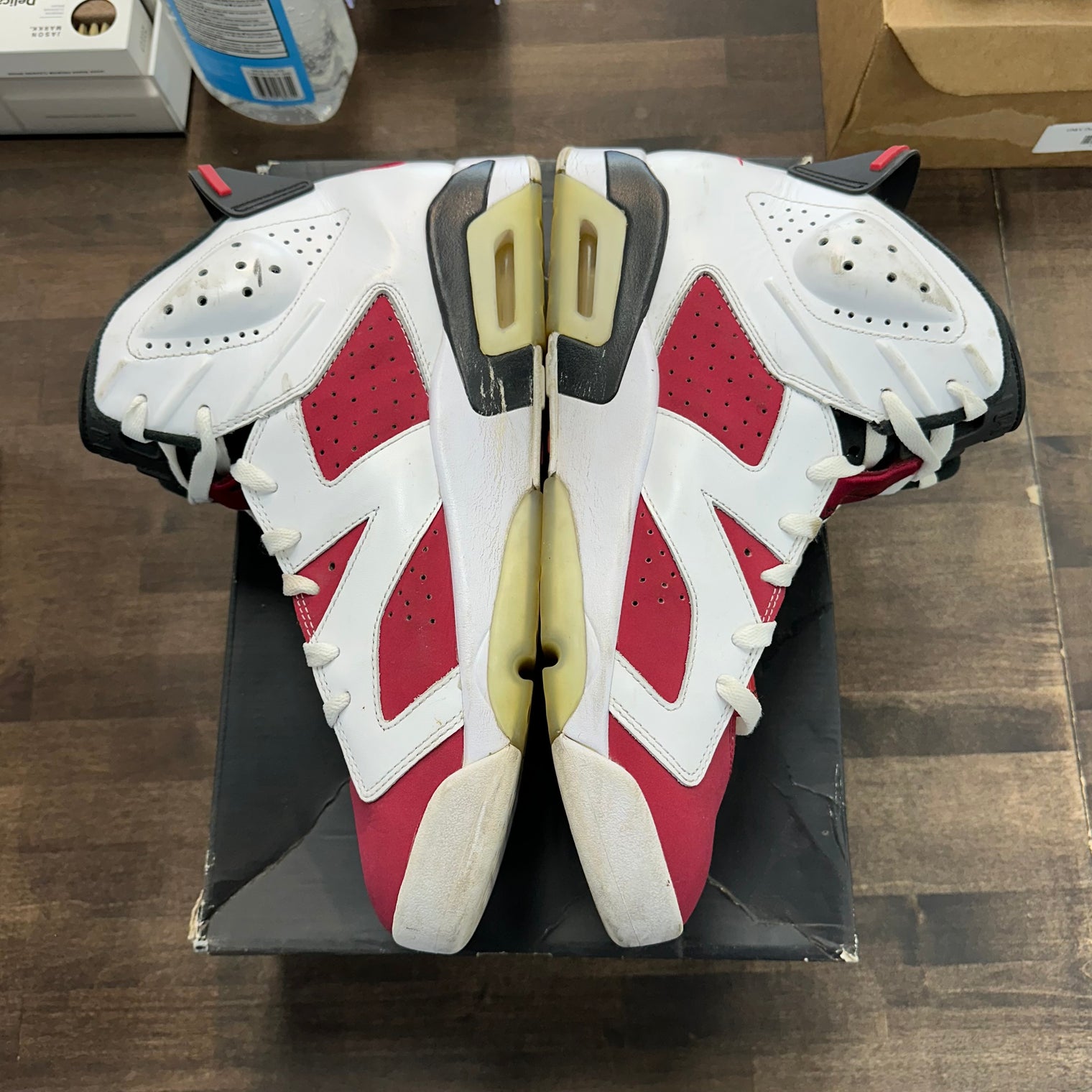 Carmine Jordan 6 Retro (USED)