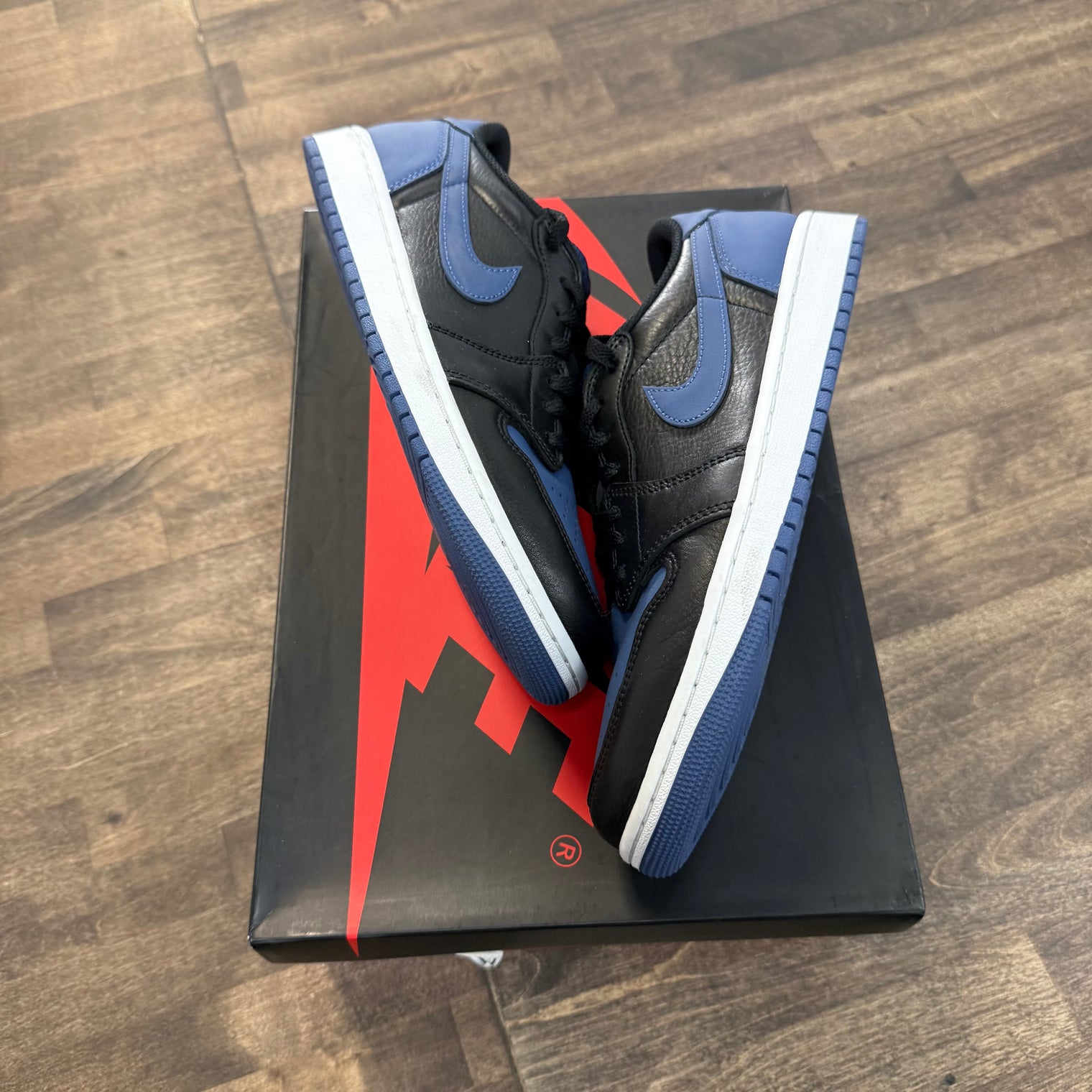 Mystic Navy Jordan 1 Low OG (USED)