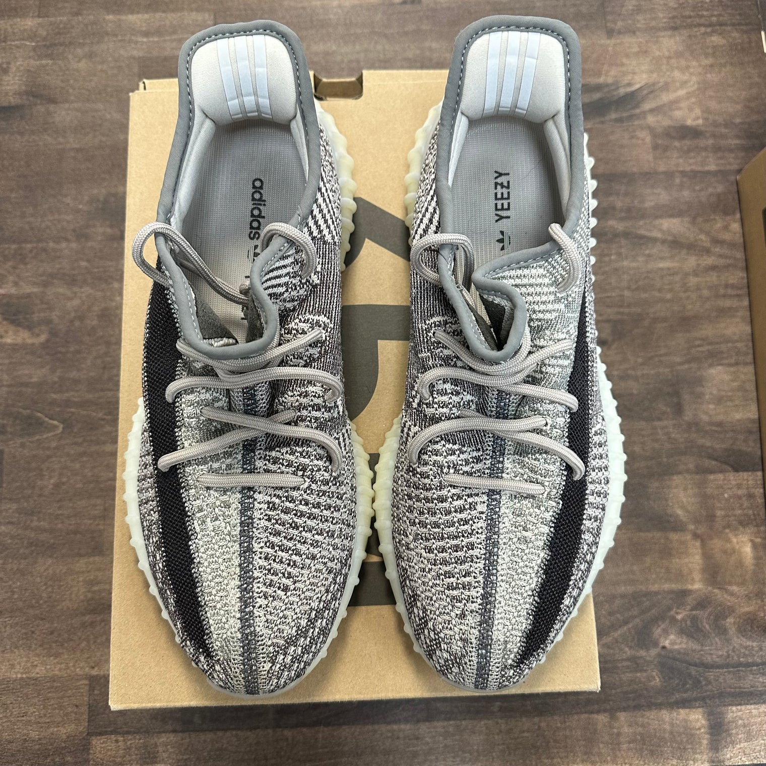 Yeezy Boost 350 V2 Zyon (USED)