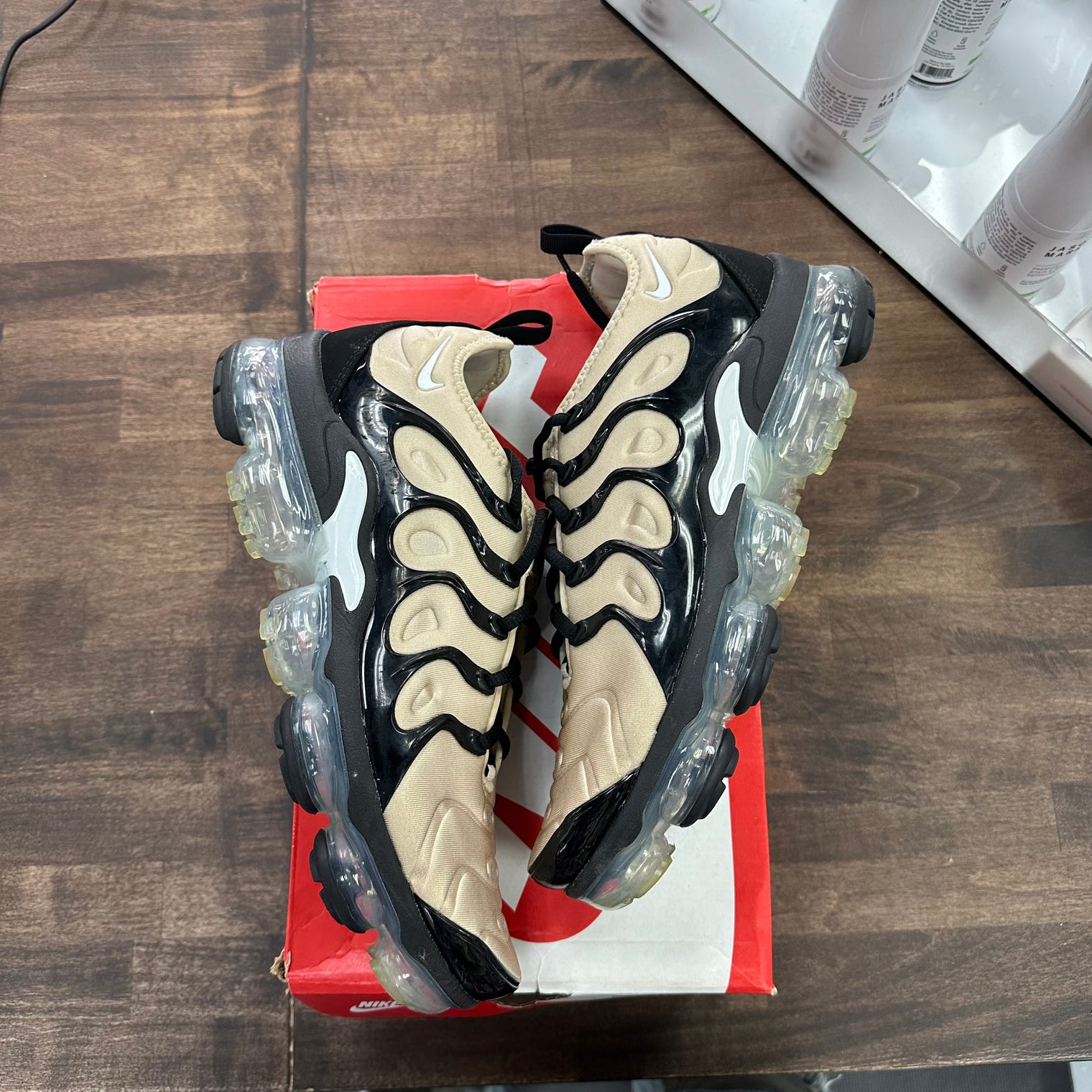 Beige Black Nike Air VaporMax Plus (USED, Replacement Box)