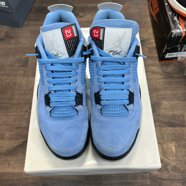 University Blue Jordan 4 Retro (USED)