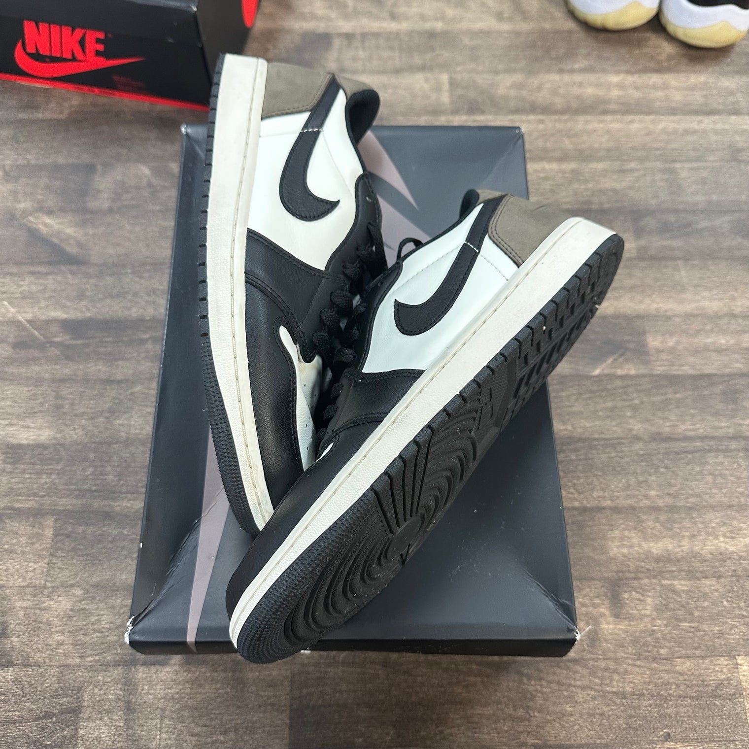 Jordan 1 Low OG Mocha (USED)
