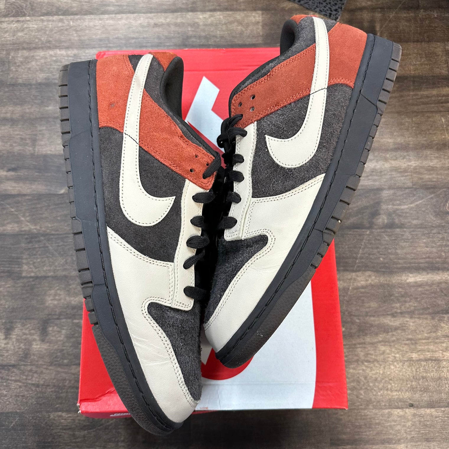 Red Panda Dunk Low (USED)