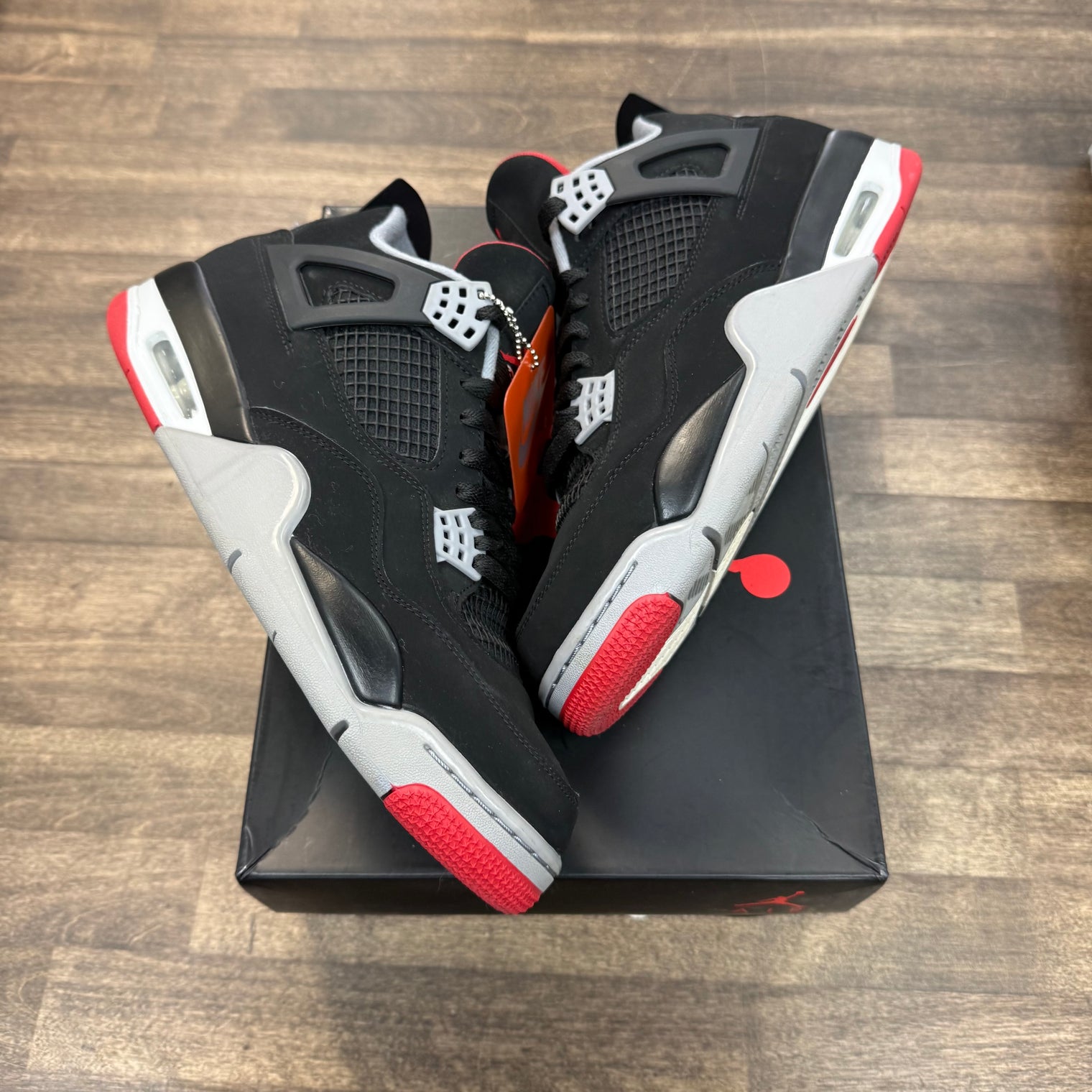 Bred Jordan 4 2019 (USED)